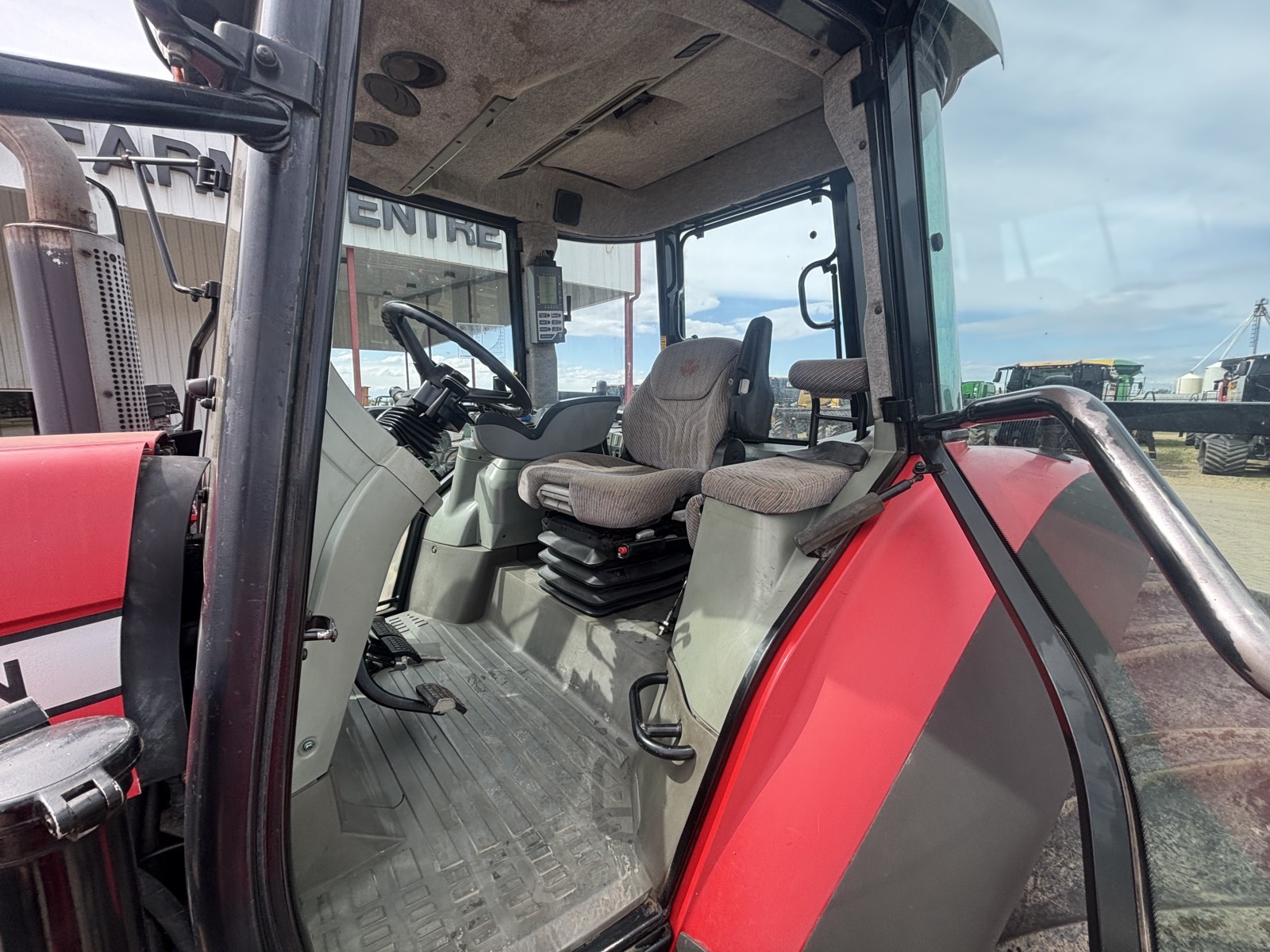 2003 Massey Ferguson 8280 Tractor