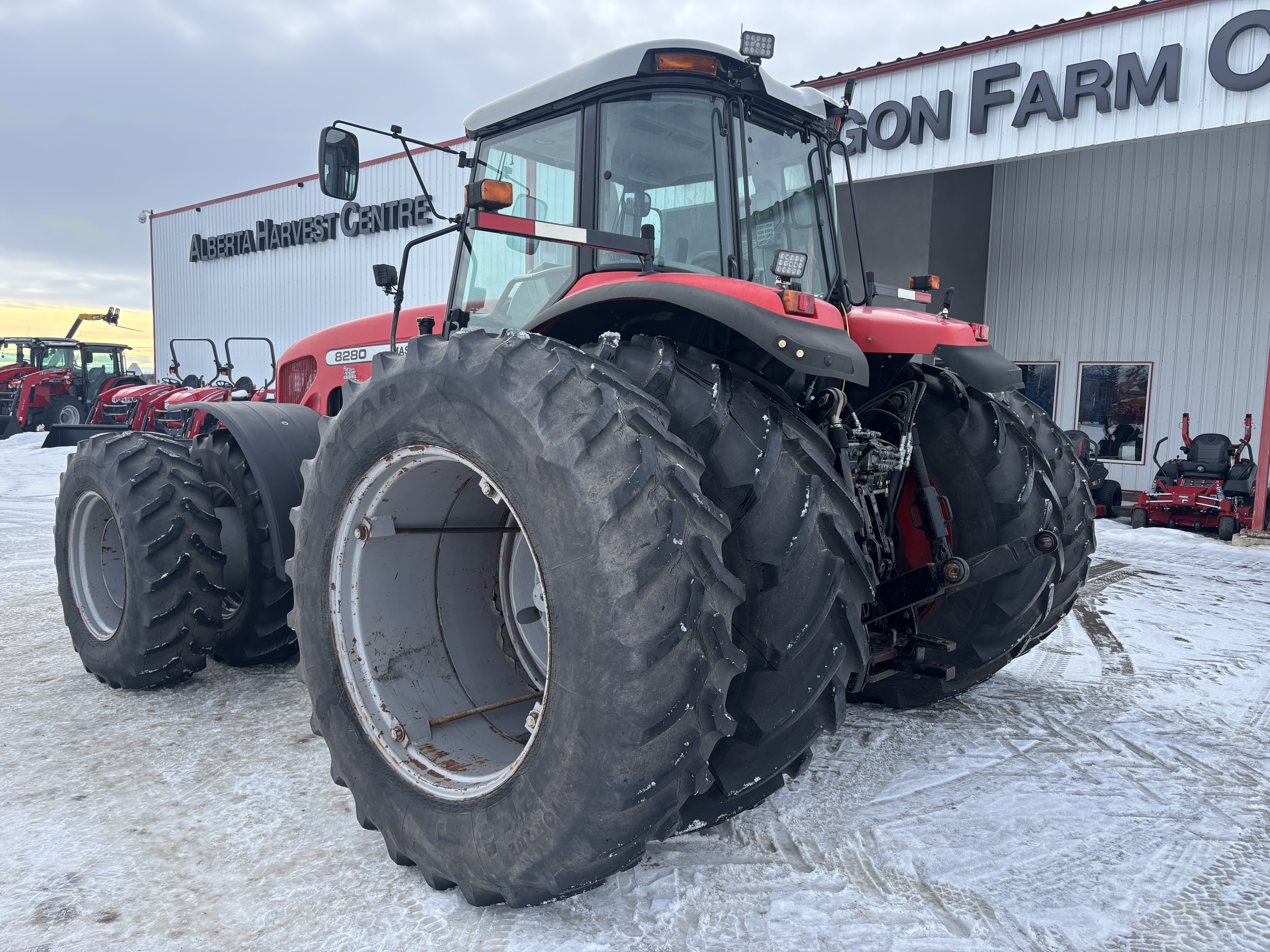 2003 Massey Ferguson 8280 Tractor