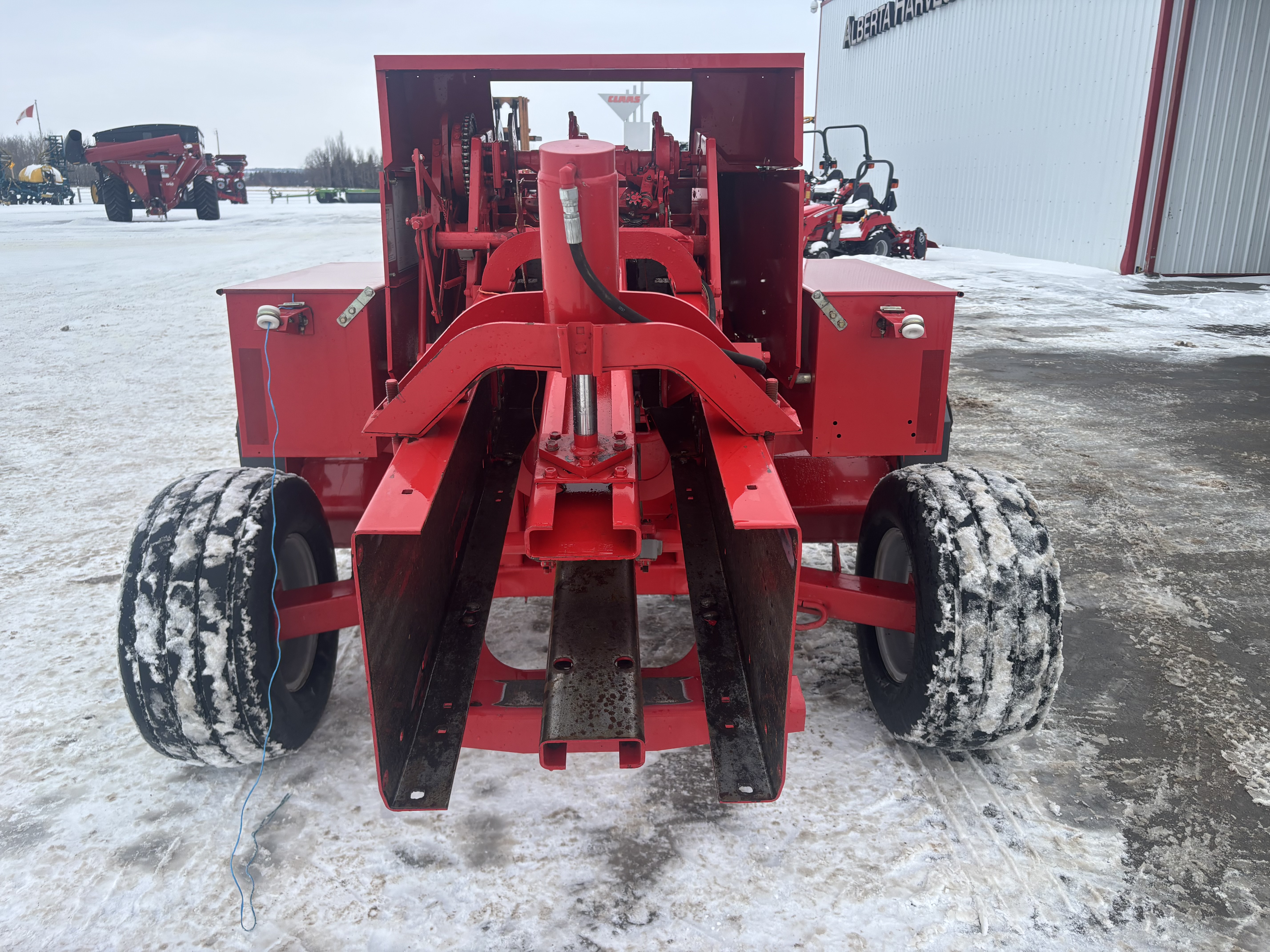 2007 Massey Ferguson 1839 Baler/Square