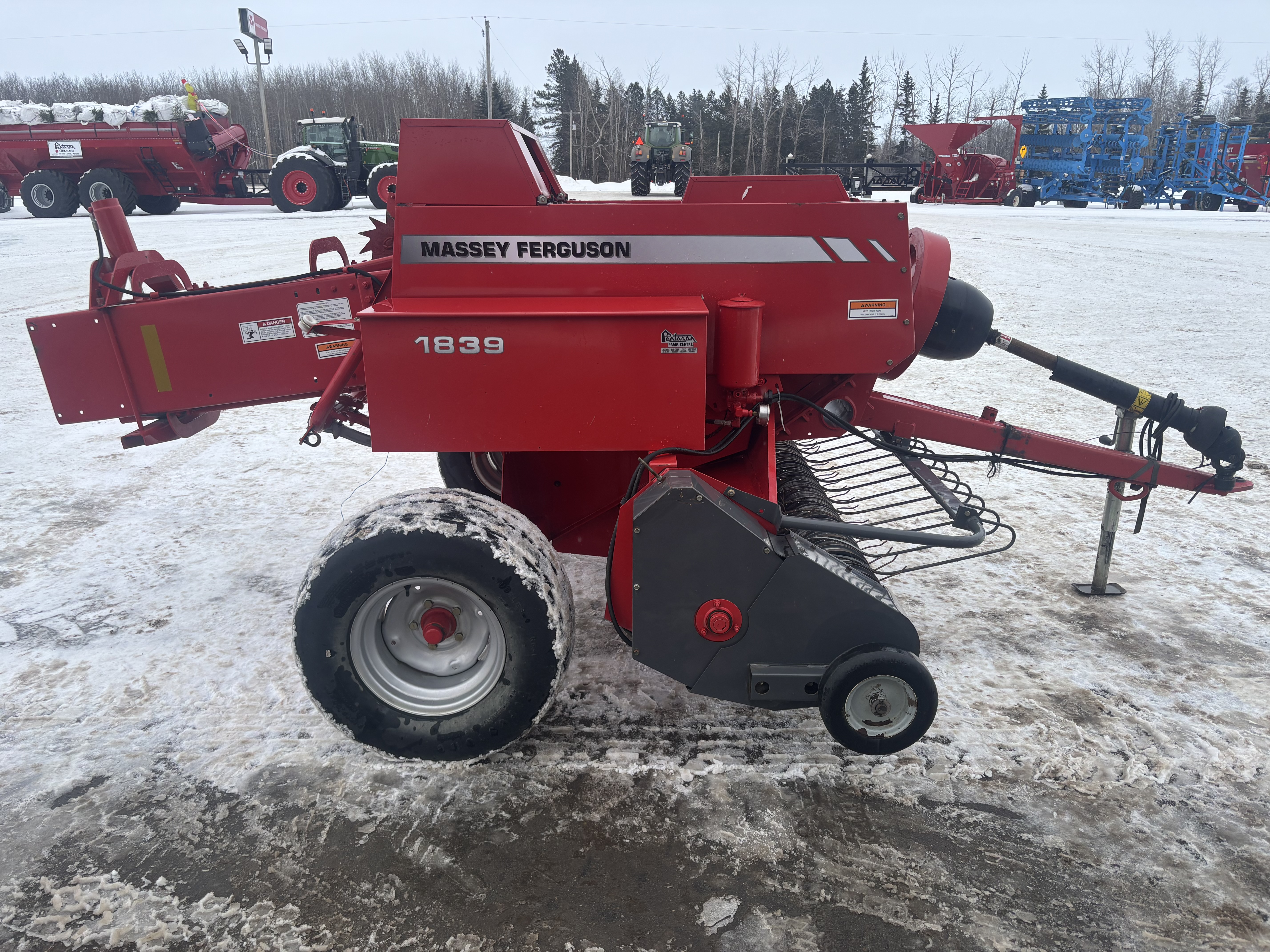 2007 Massey Ferguson 1839 Baler/Square