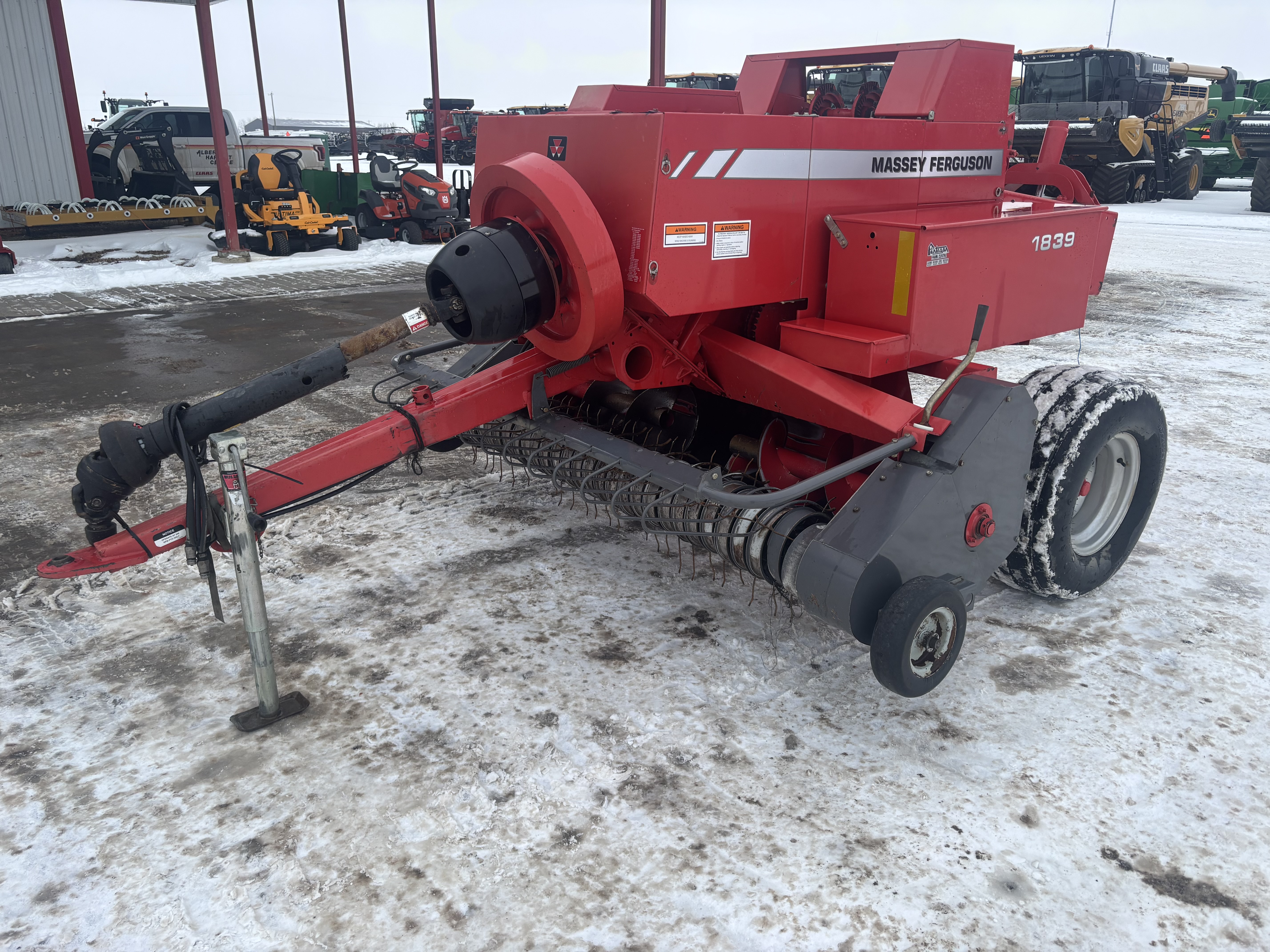 2007 Massey Ferguson 1839 Baler/Square