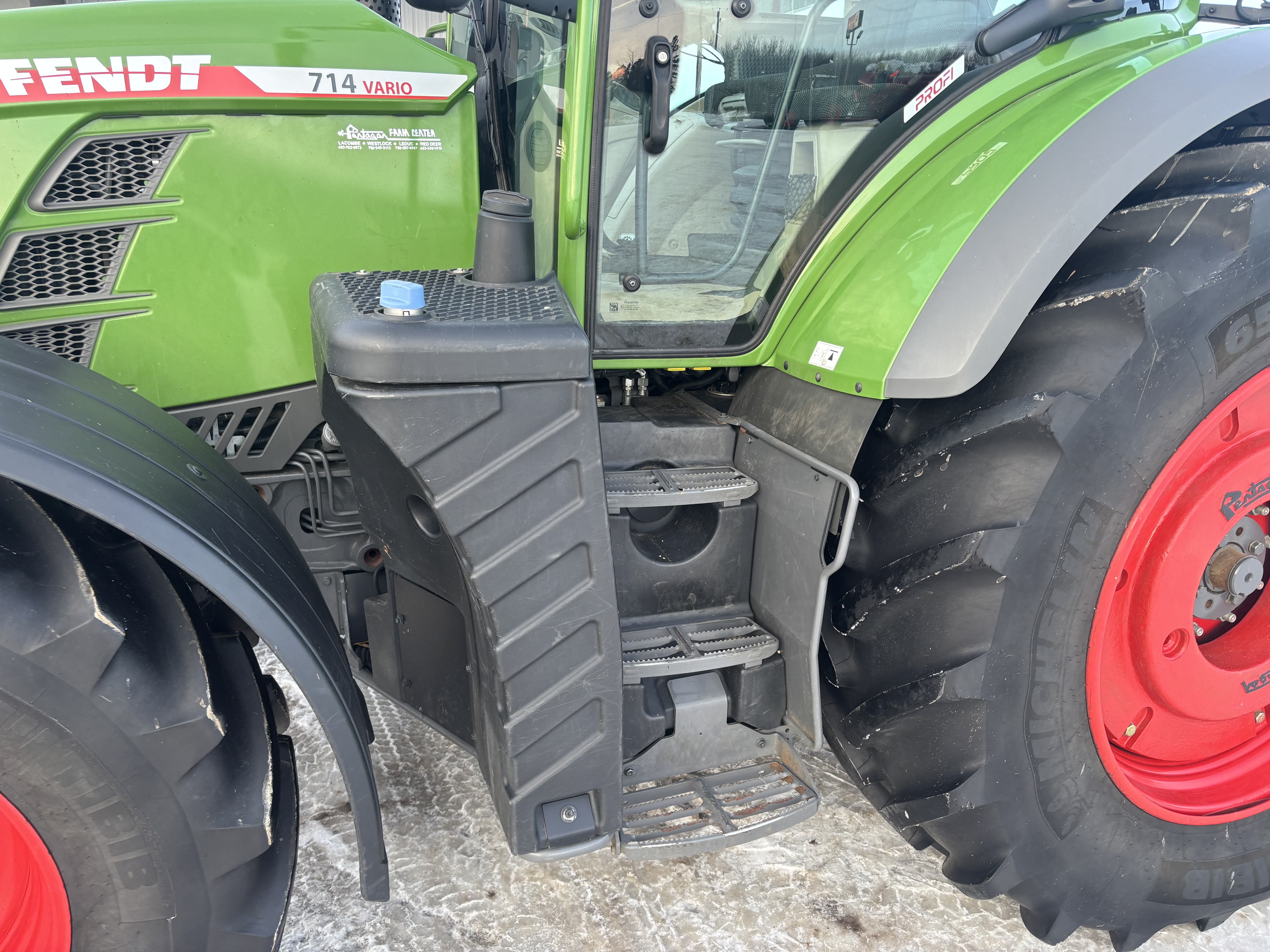 2021 Fendt 714 Gen6 Tractor