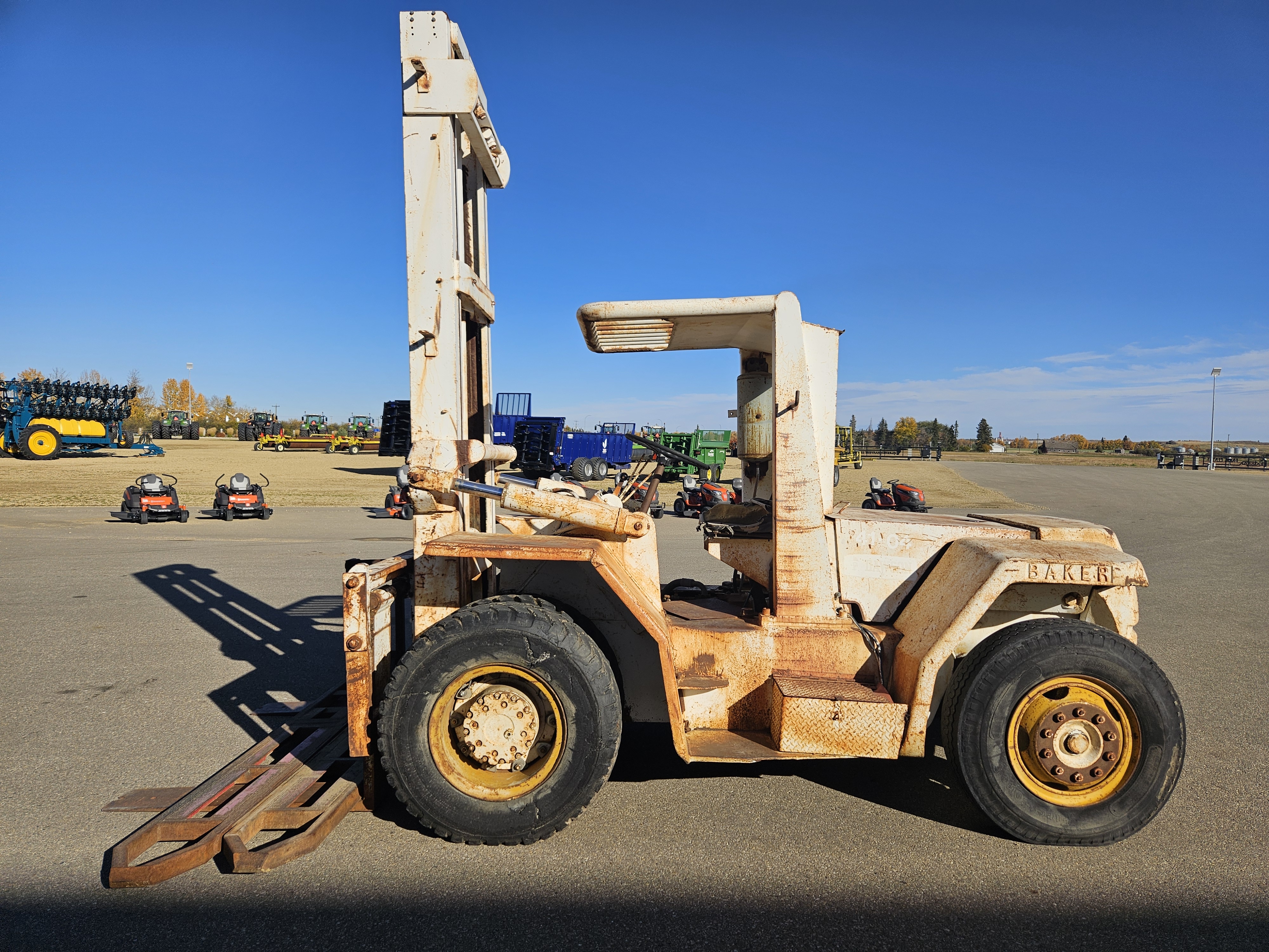 Baker UNKNOWN Forklift