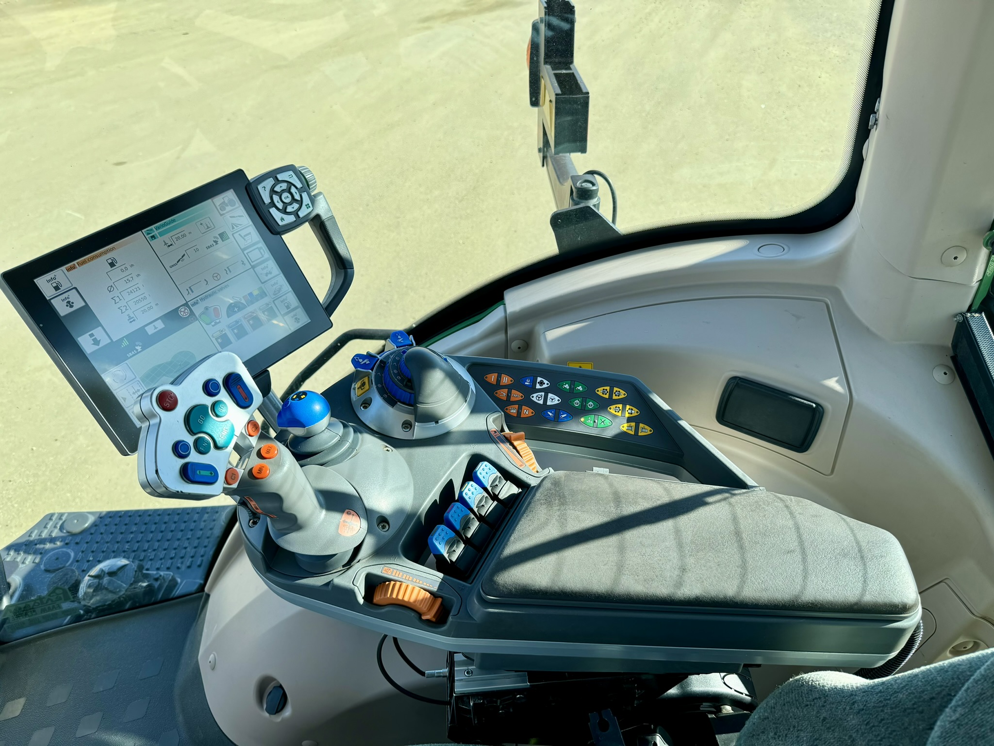 2012 Fendt 822V Tractor