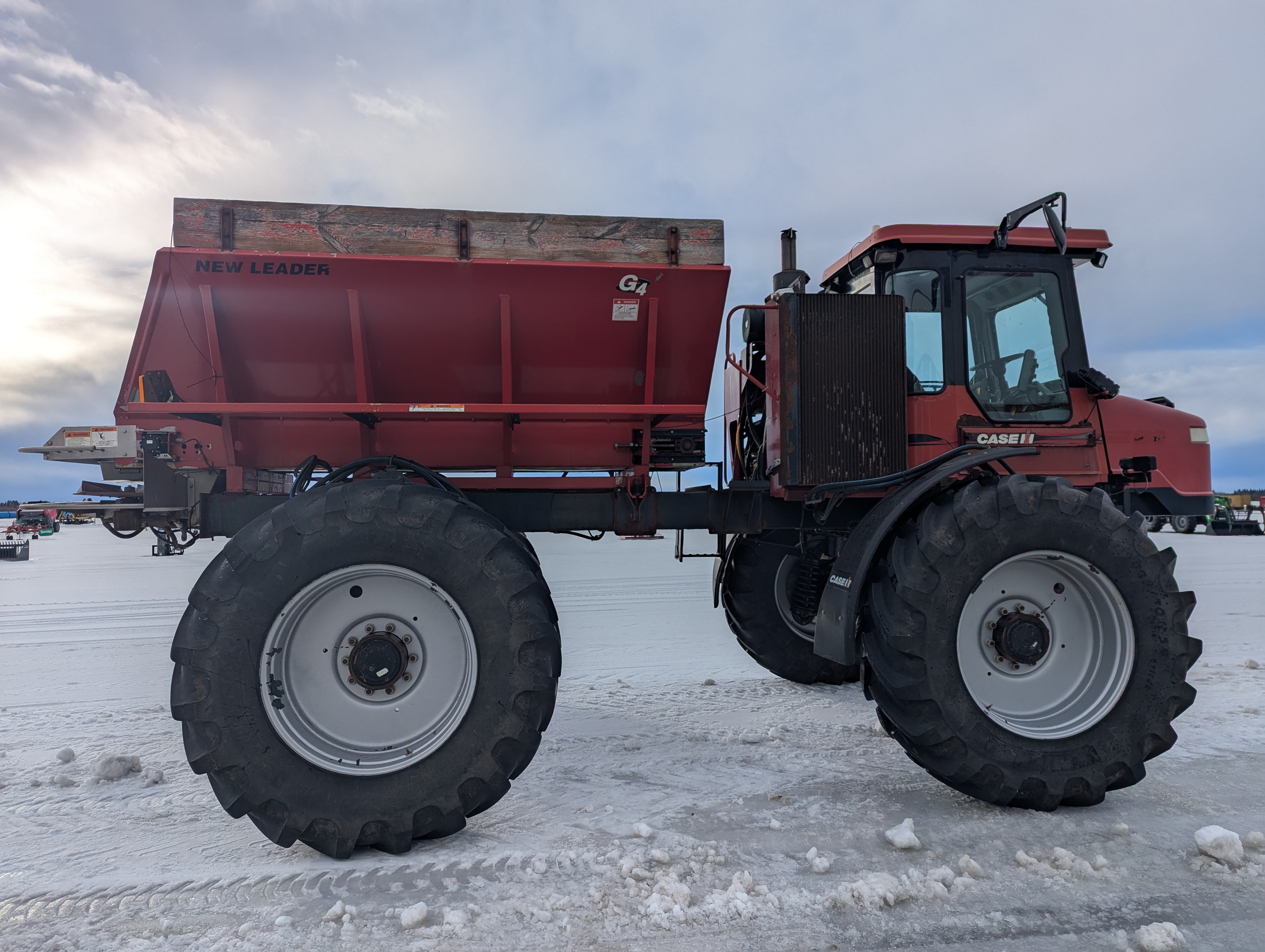 2007 Case IH SPX3210SP Fertilizer Spreader