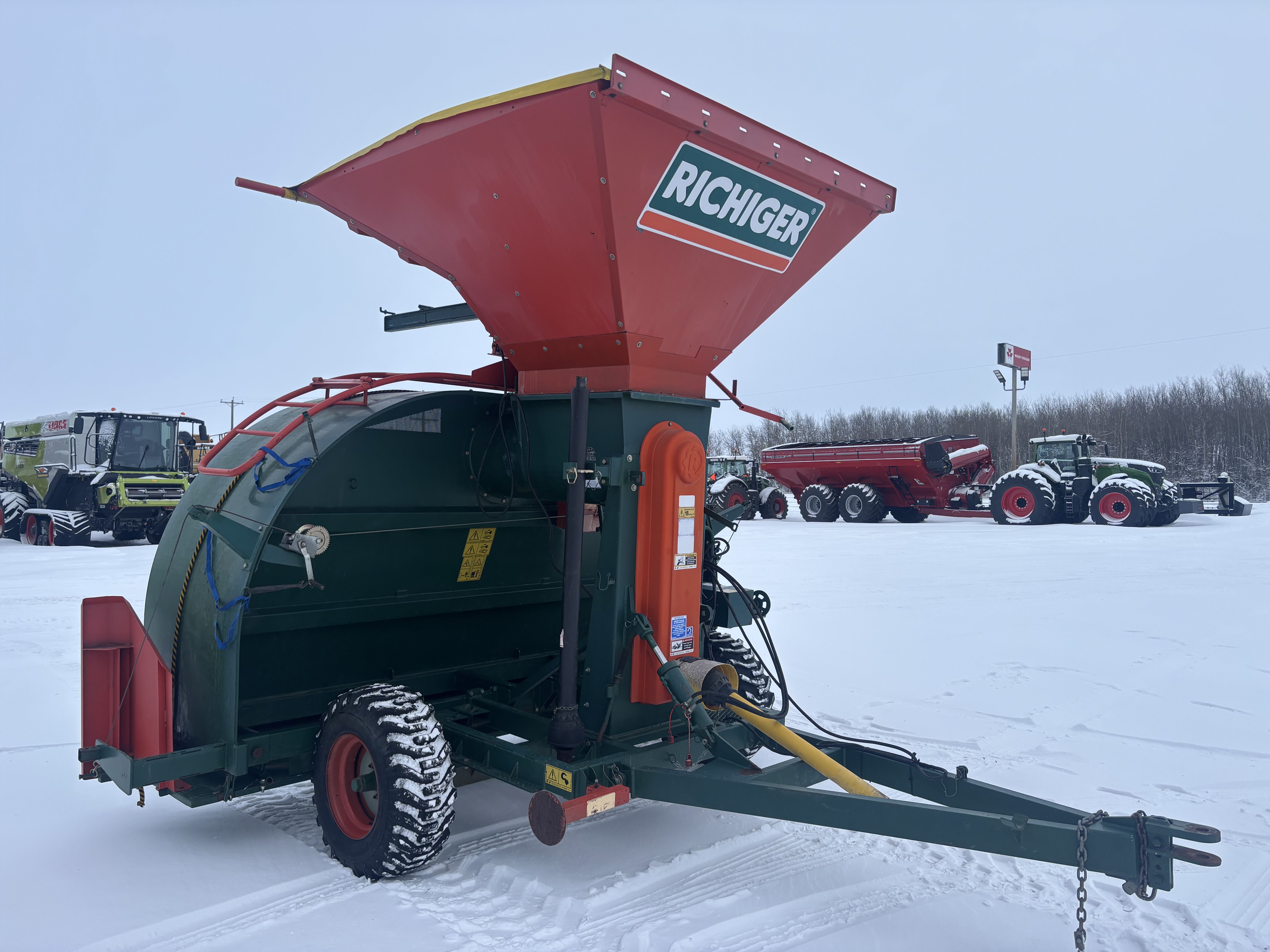 Richiger R1050 Grain Bag Loader