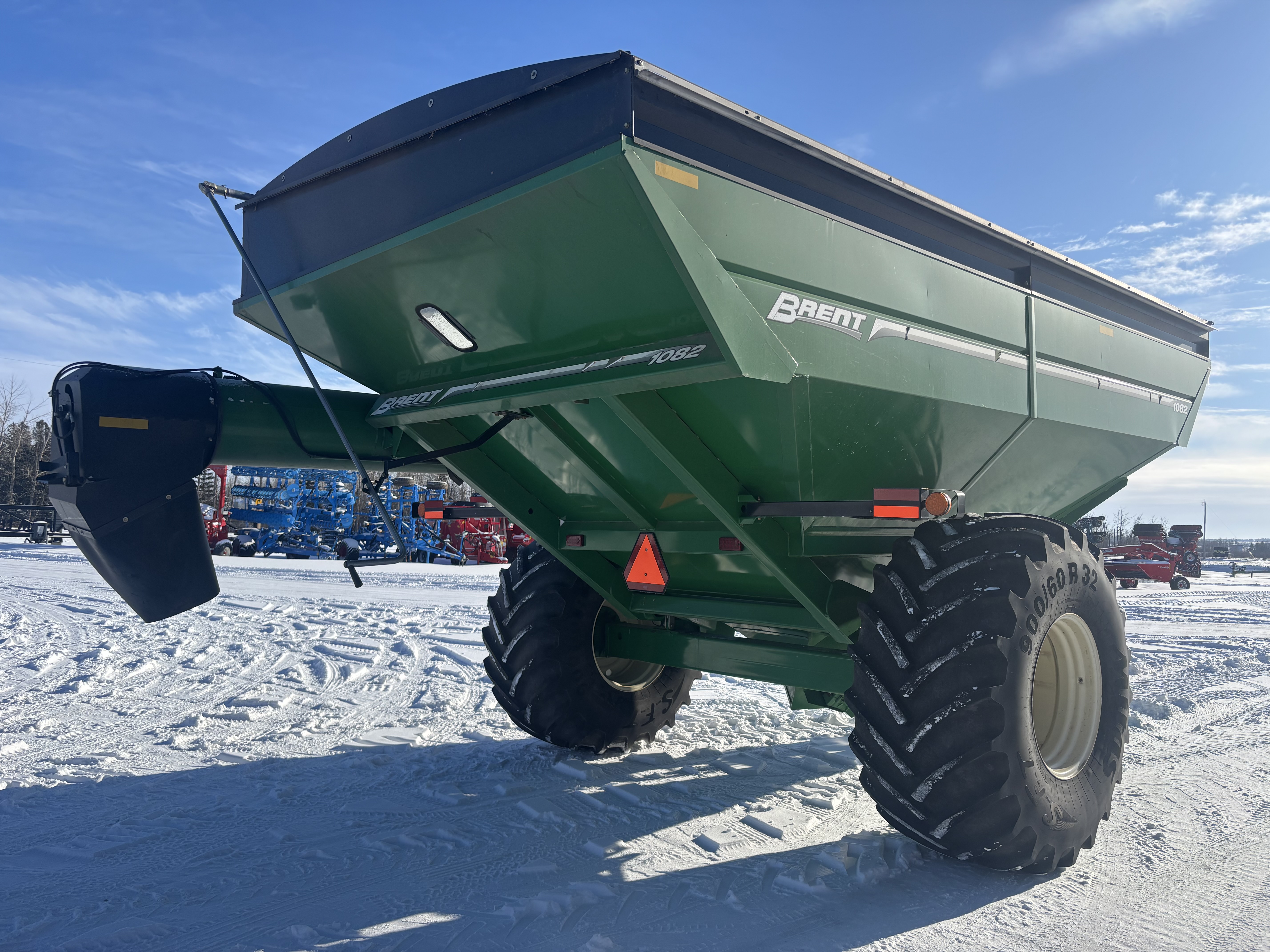 2015 Brent 1082 Grain Cart