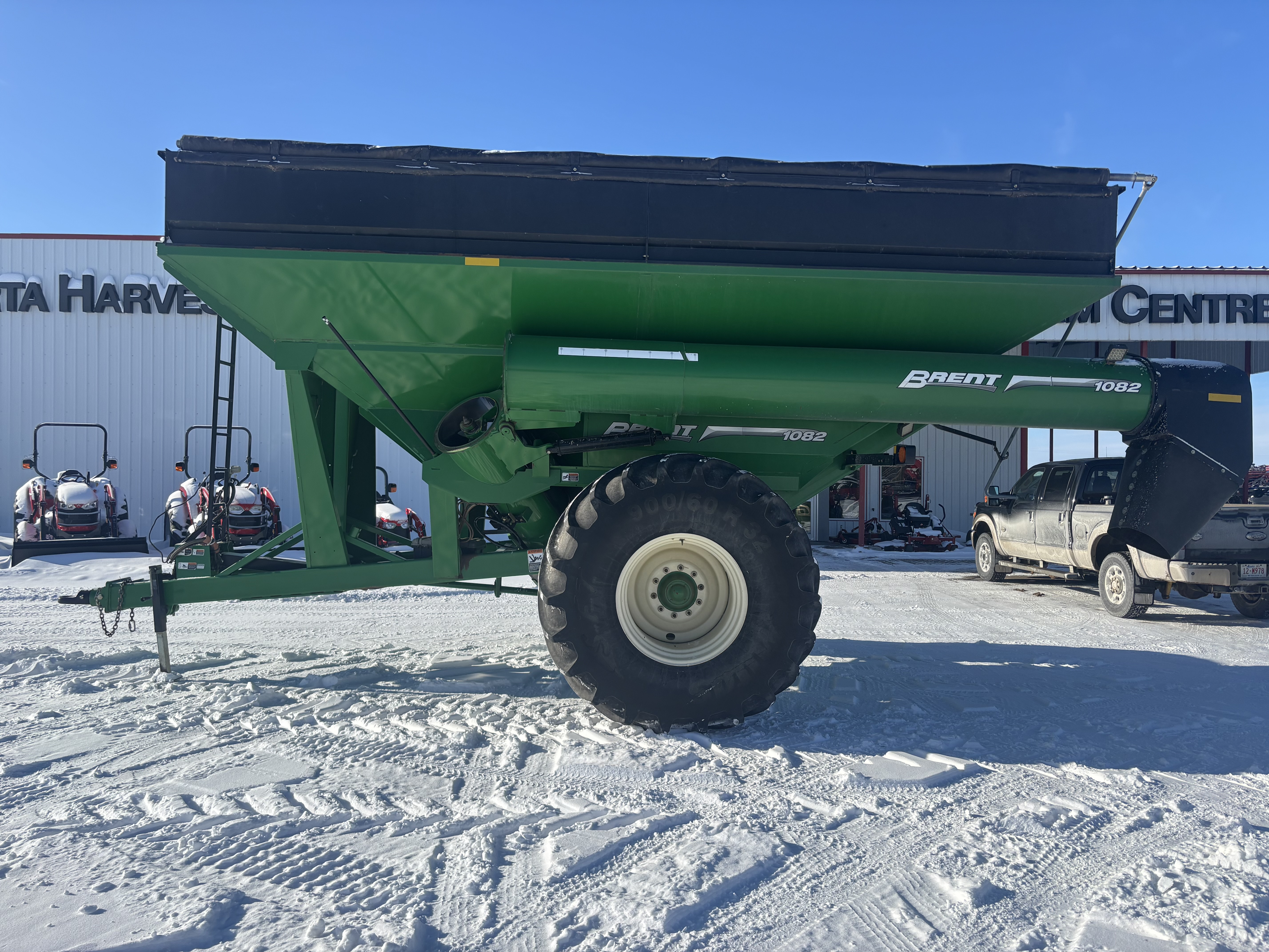 2015 Brent 1082 Grain Cart