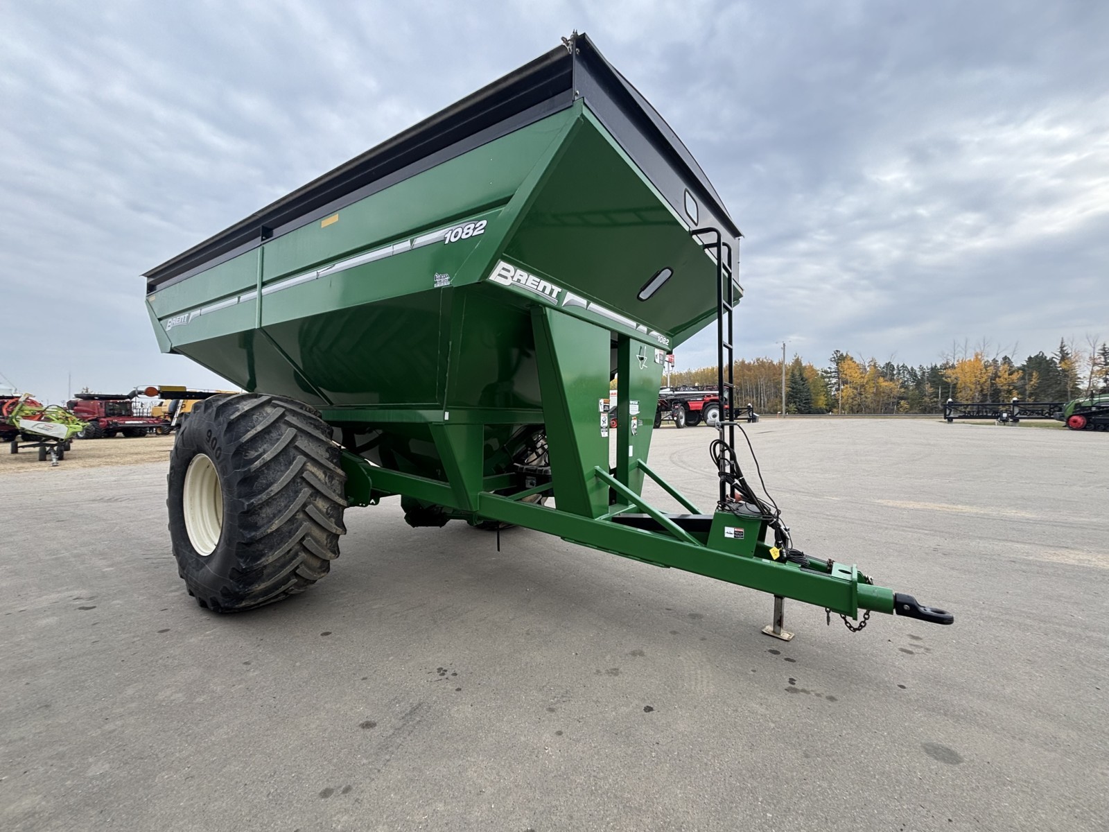 2015 Brent 1082 Grain Cart