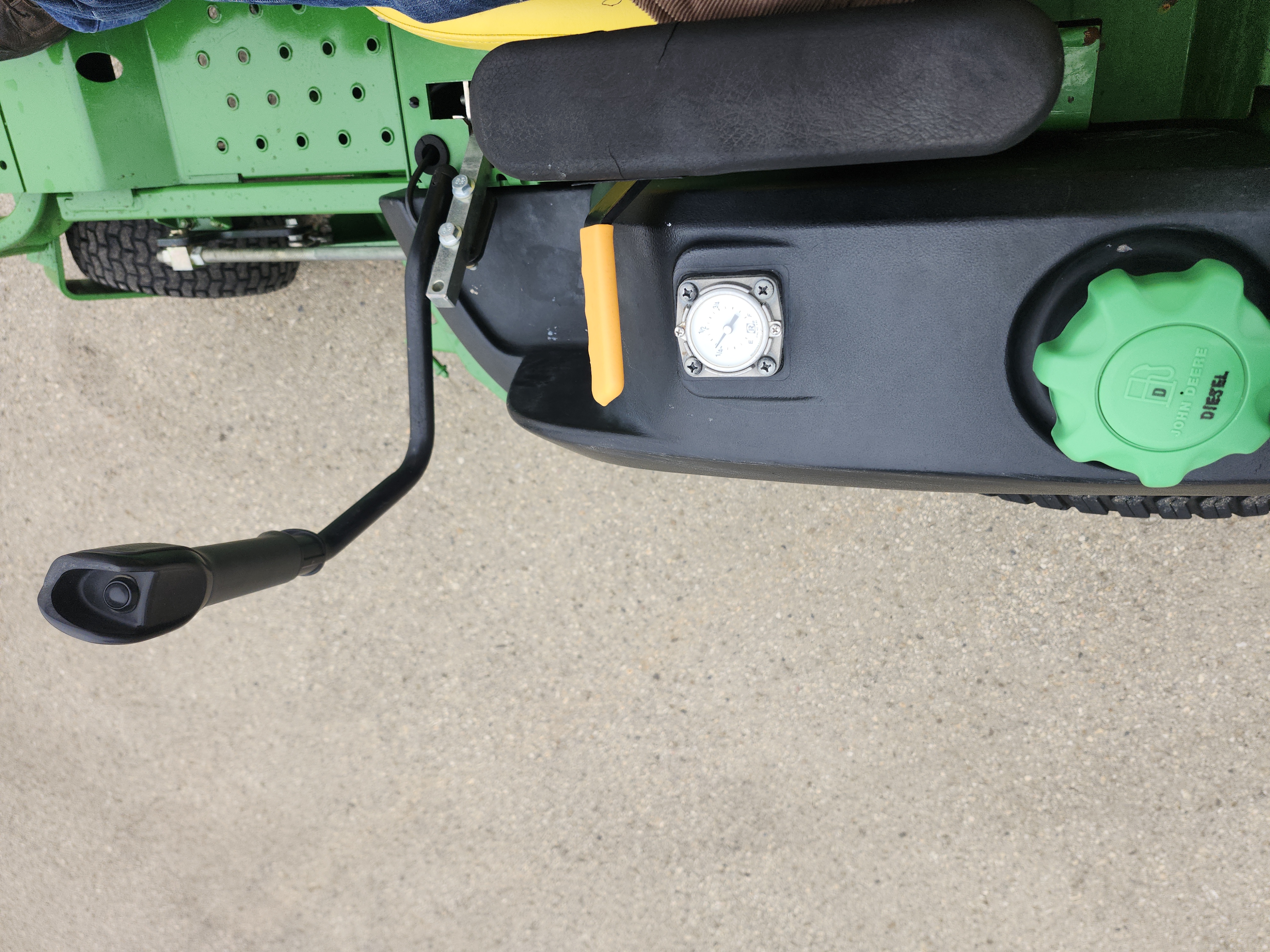 2012 John Deere 997 Mower/Zero Turn