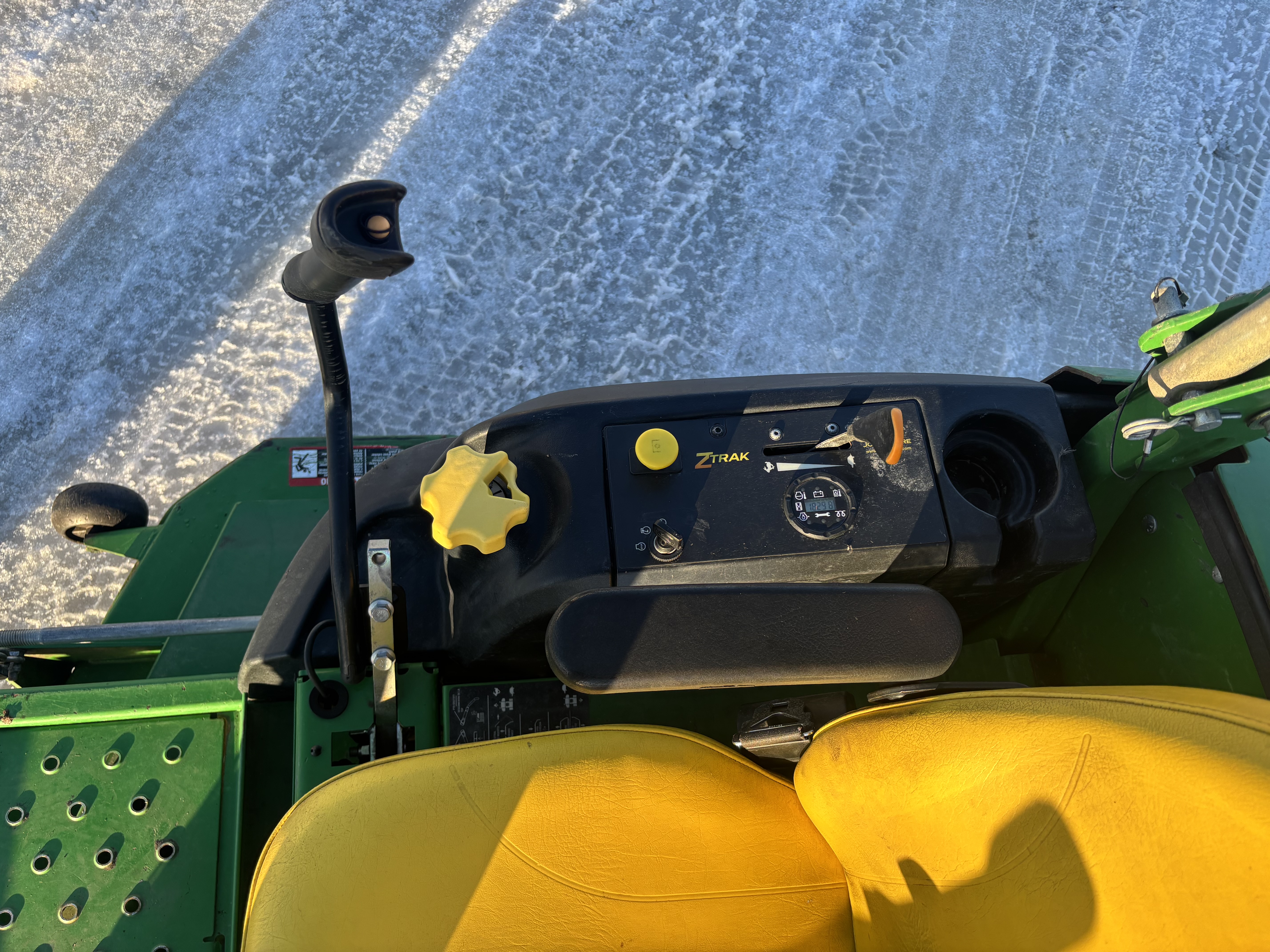 2012 John Deere 997 Mower/Zero Turn