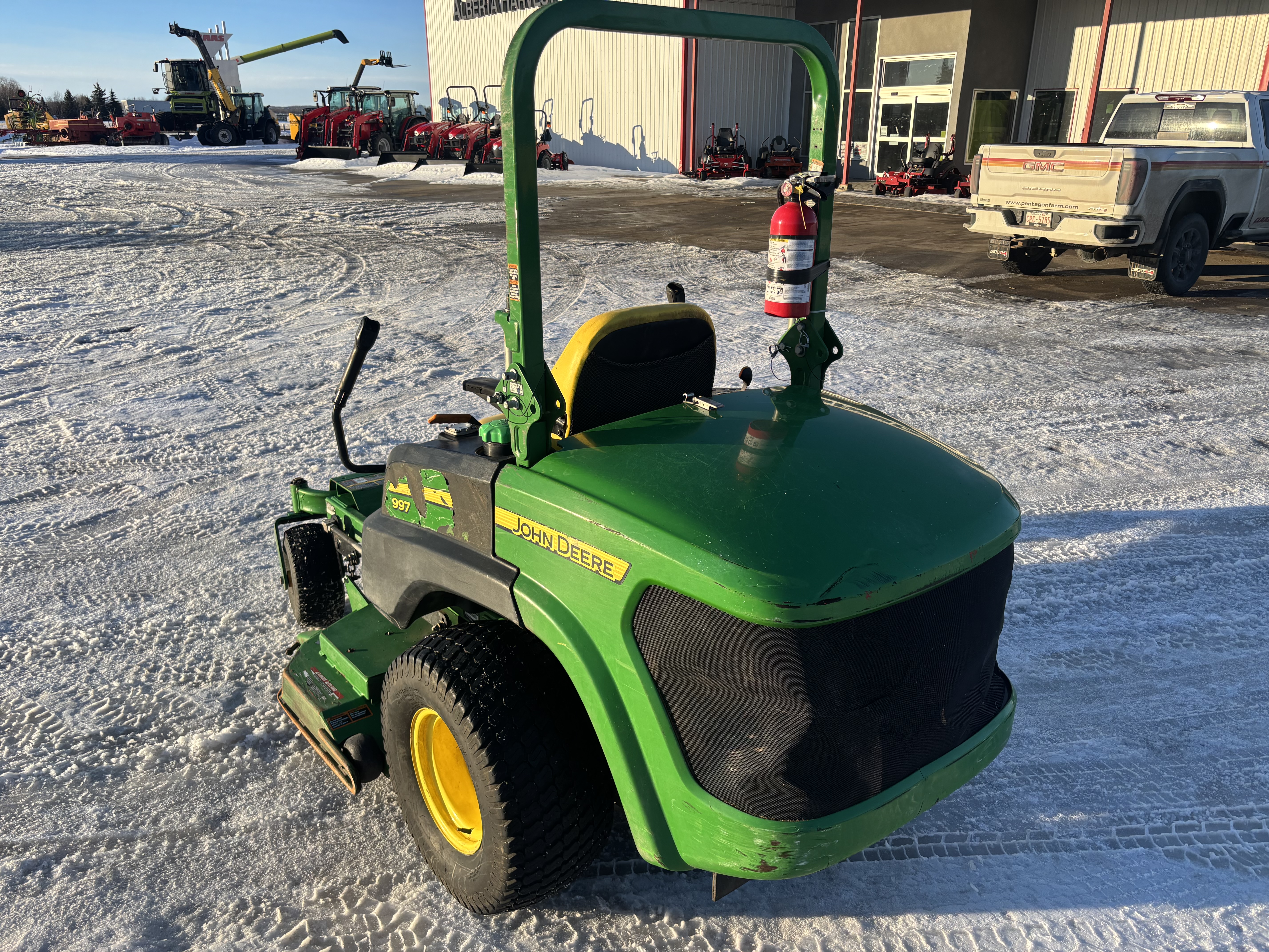 2012 John Deere 997 Mower/Zero Turn