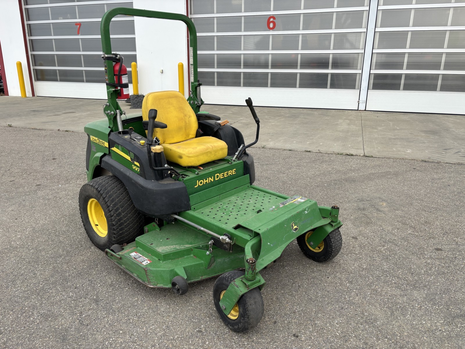 2012 John Deere 997 Mower/Zero Turn