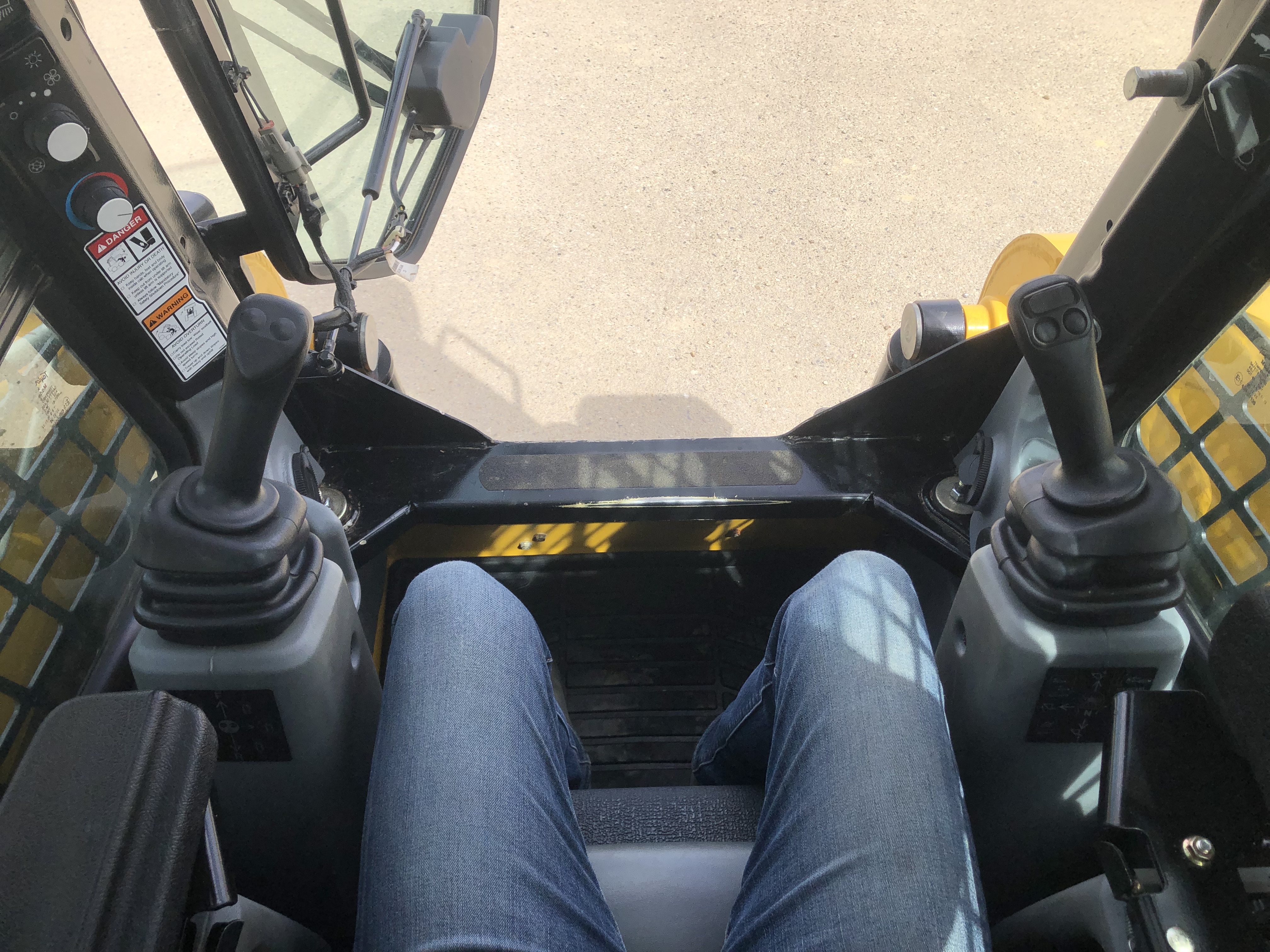 2021 Gehl R190 Skid Steer Loader