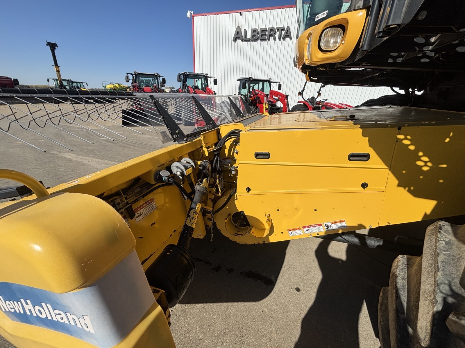 2009 New Holland CR9080 Combine