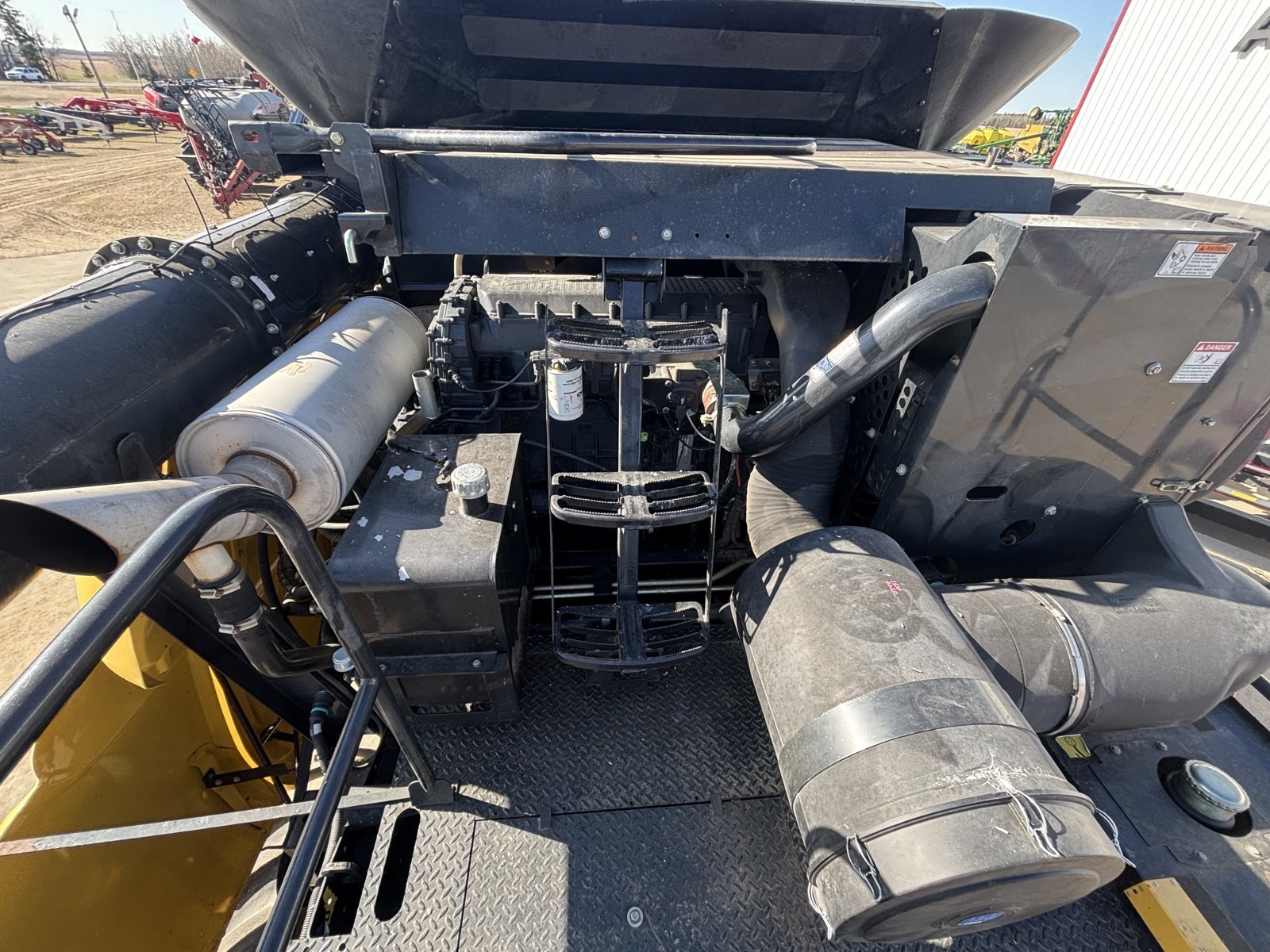 2009 New Holland CR9080 Combine