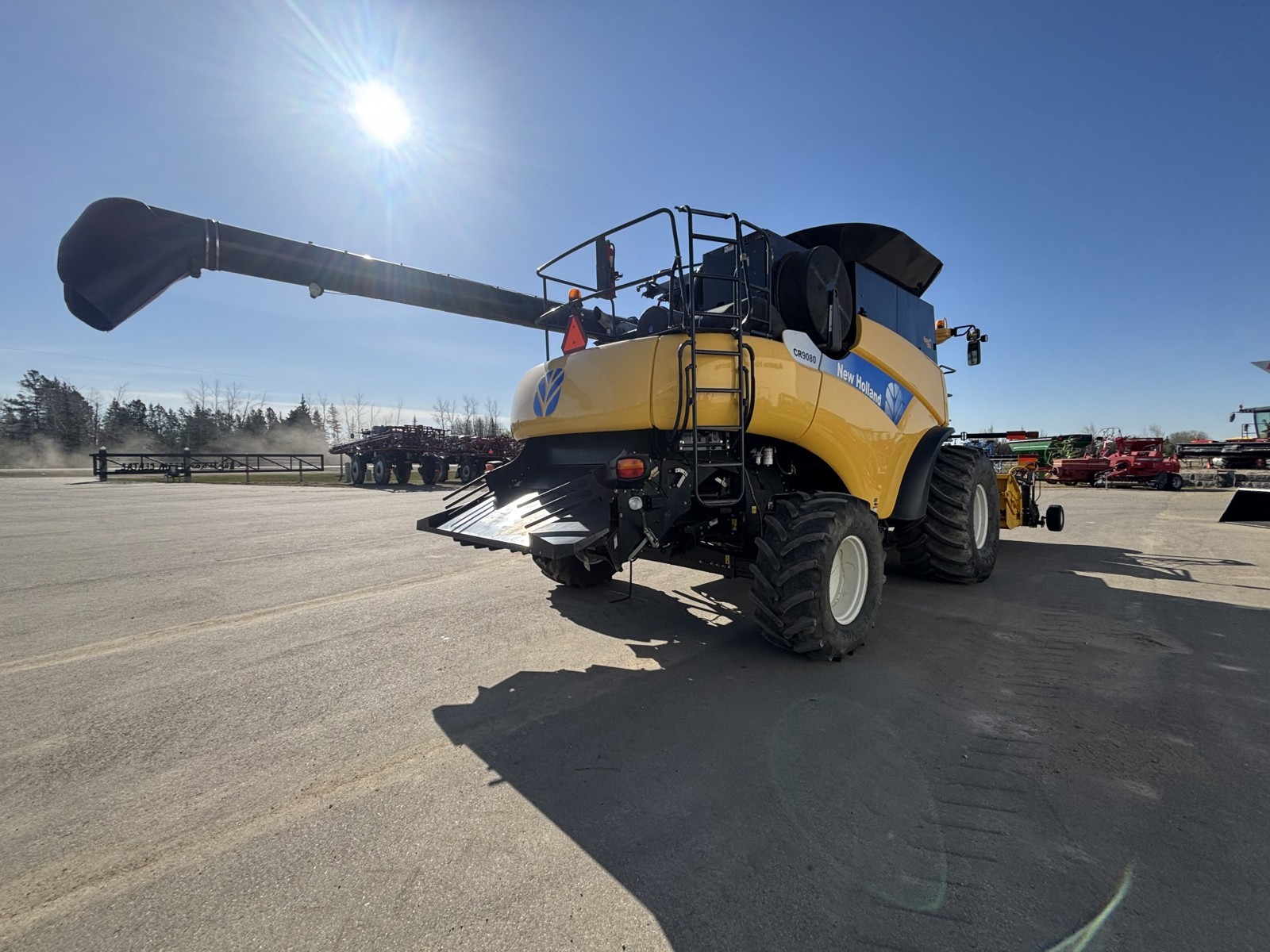 2009 New Holland CR9080 Combine