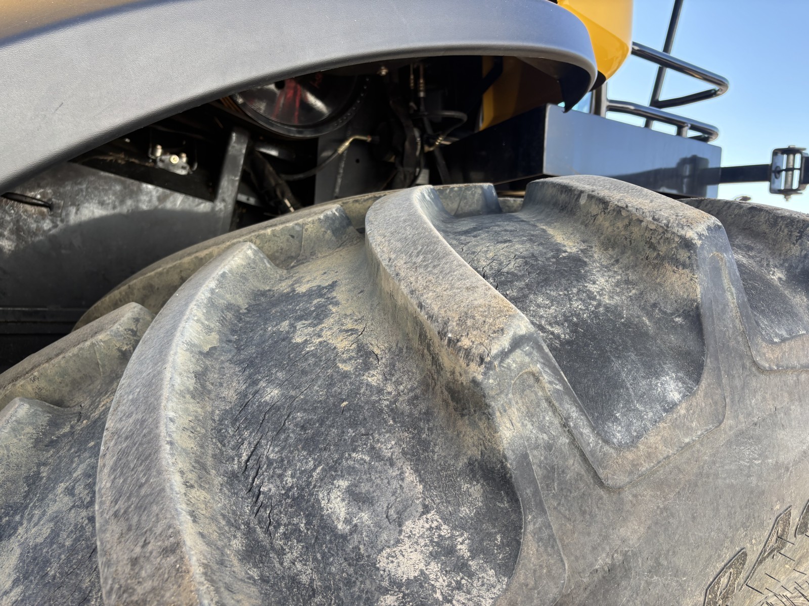 2009 New Holland CR9080 Combine