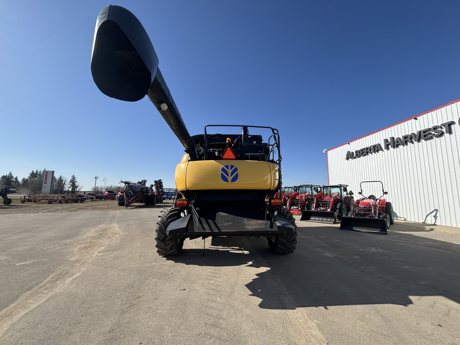 2009 New Holland CR9080 Combine