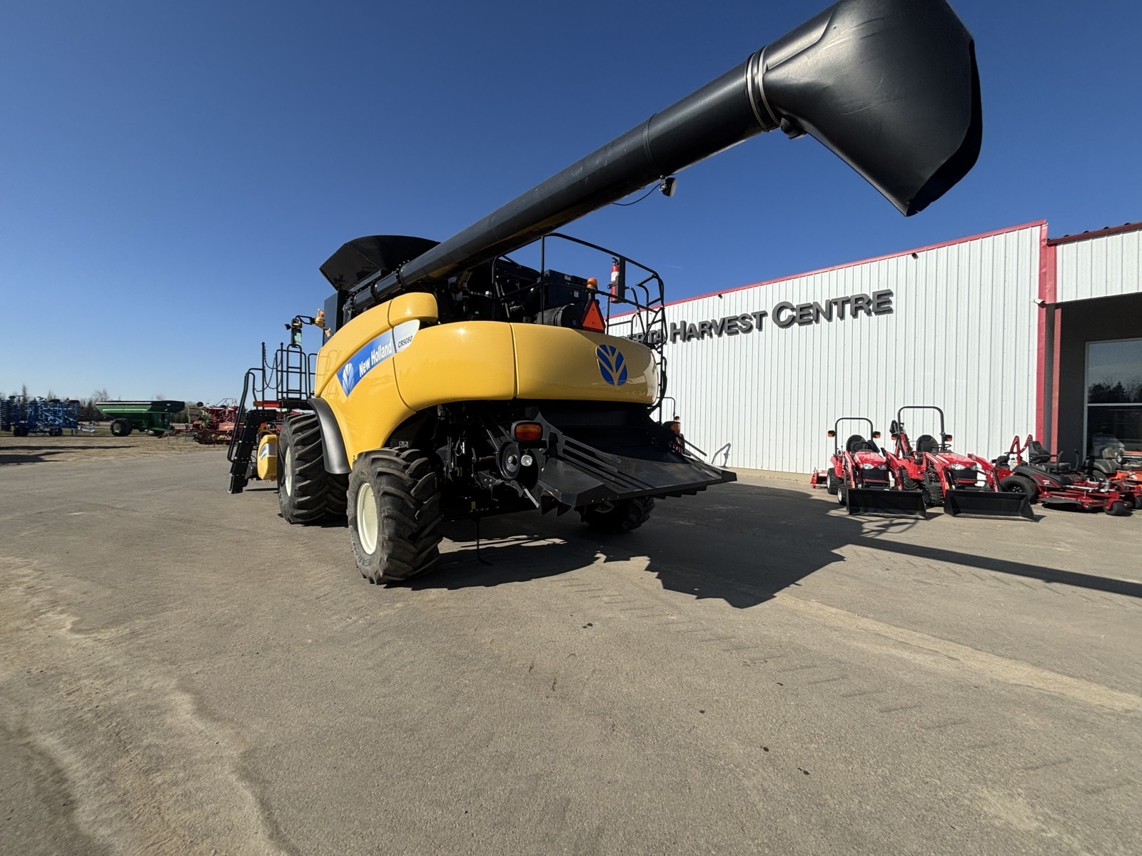 2009 New Holland CR9080 Combine