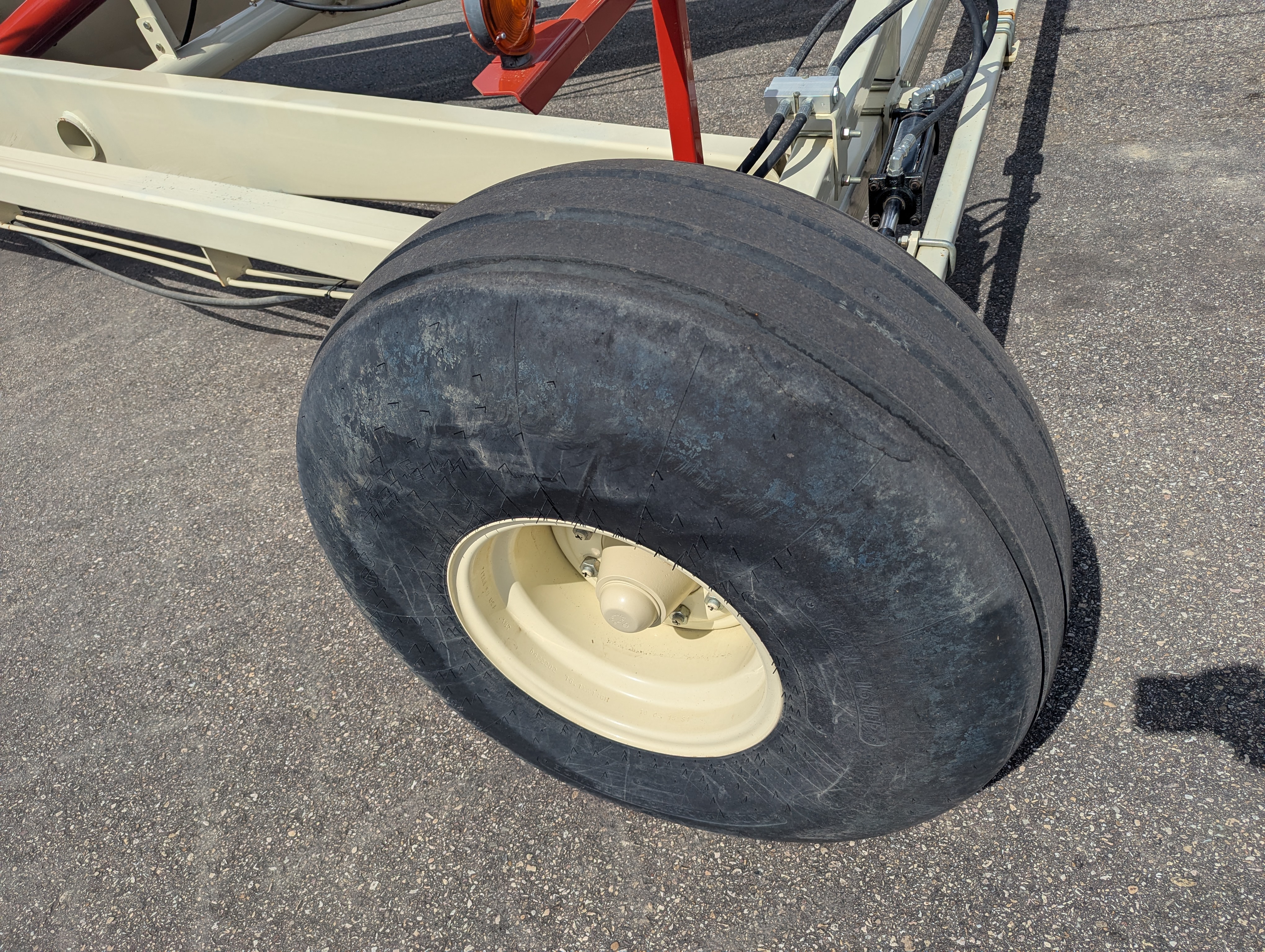 2015 Farm King 16X104 Grain Auger