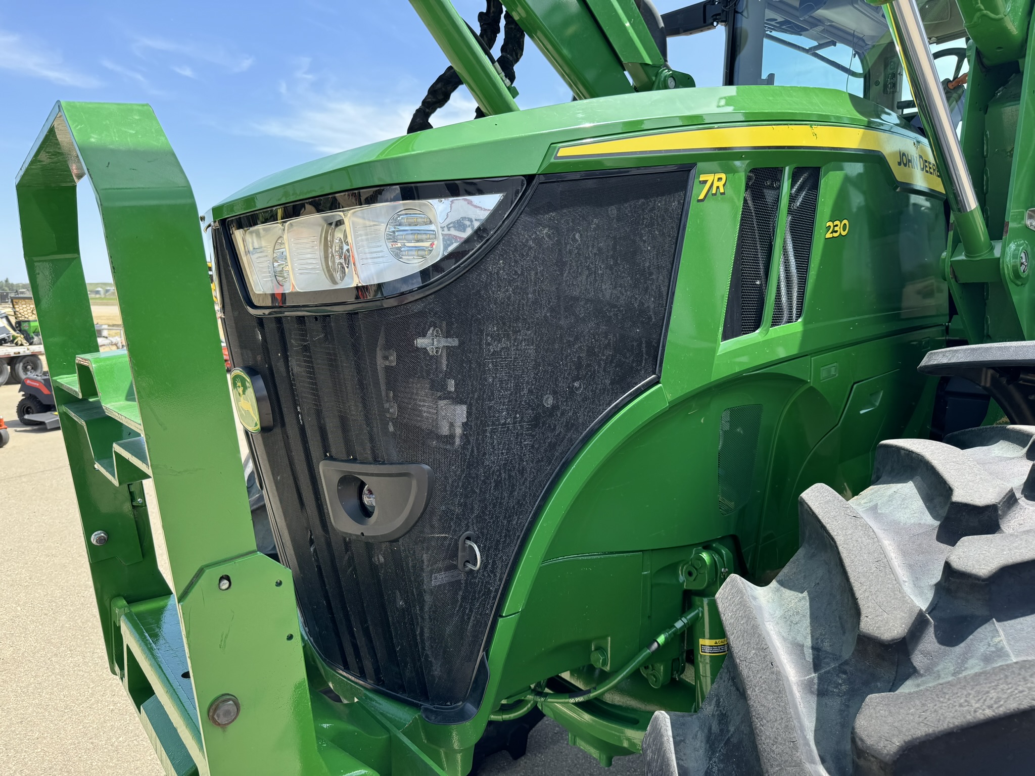 2023 John Deere 7R 230 Tractor