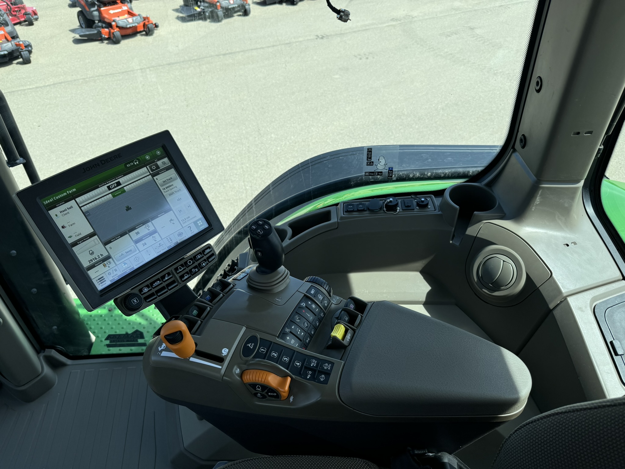 2023 John Deere 7R 230 Tractor