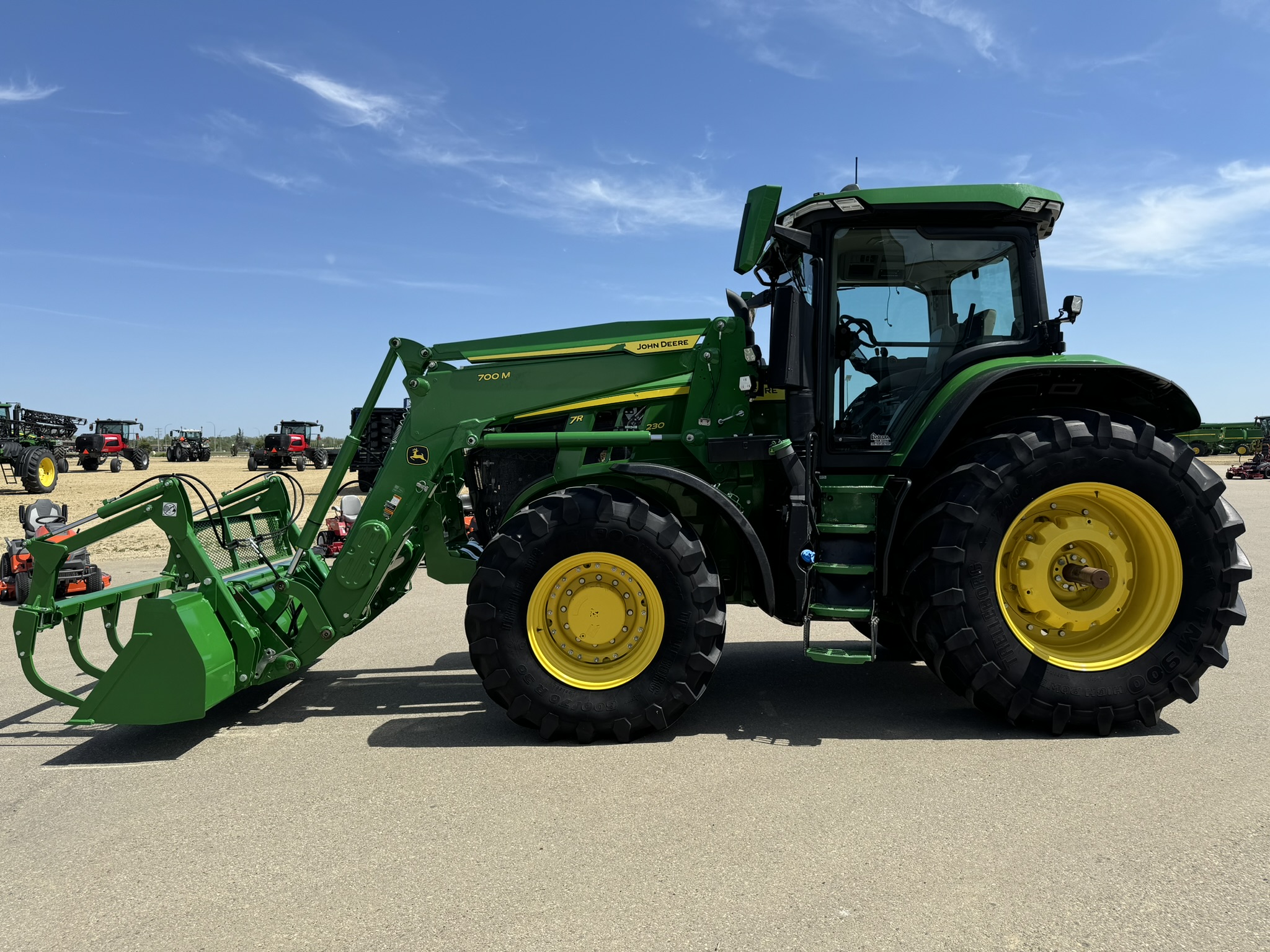 2023 John Deere 7R 230 Tractor