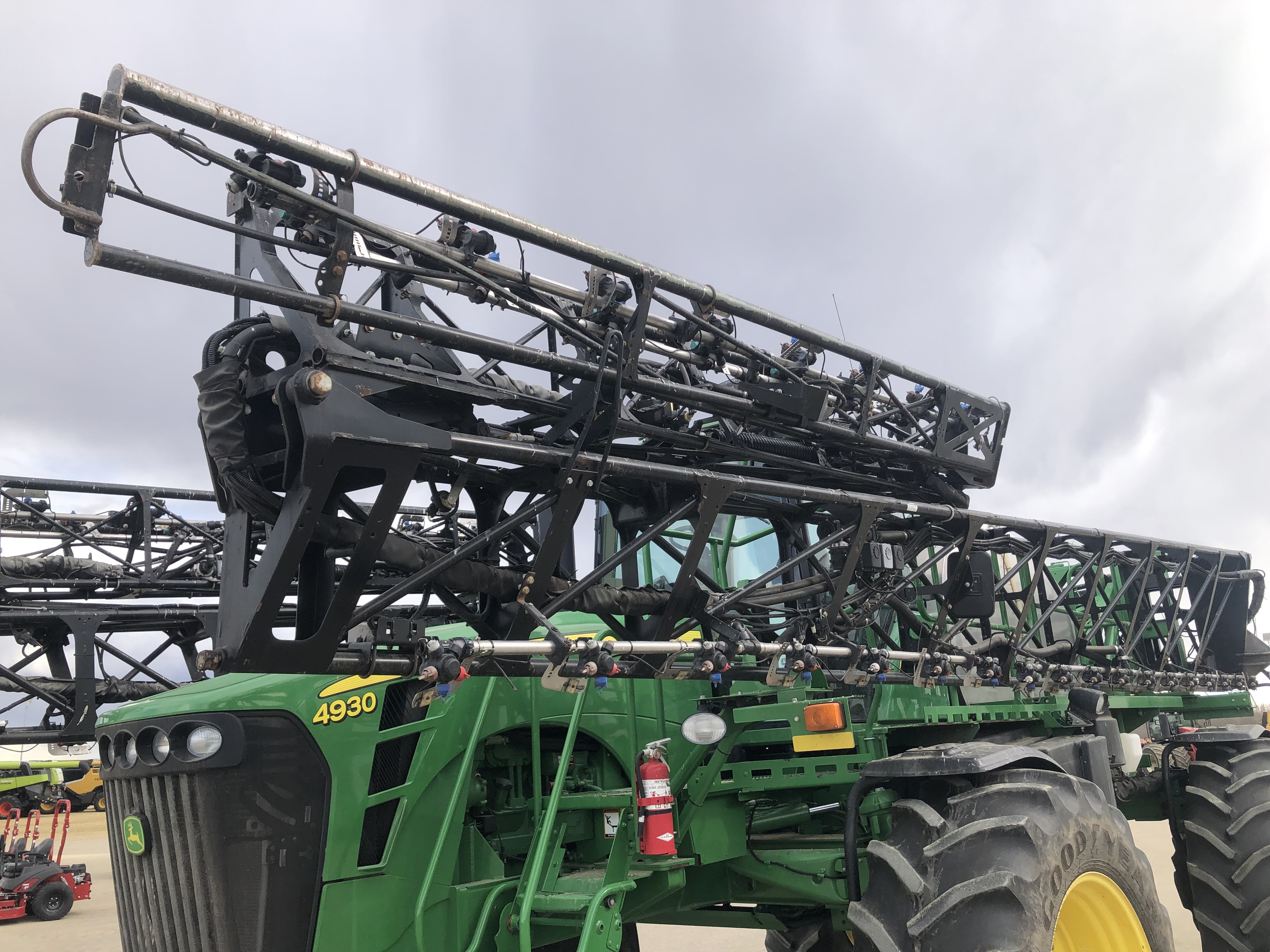 2011 John Deere 4930 Sprayer/High Clearance