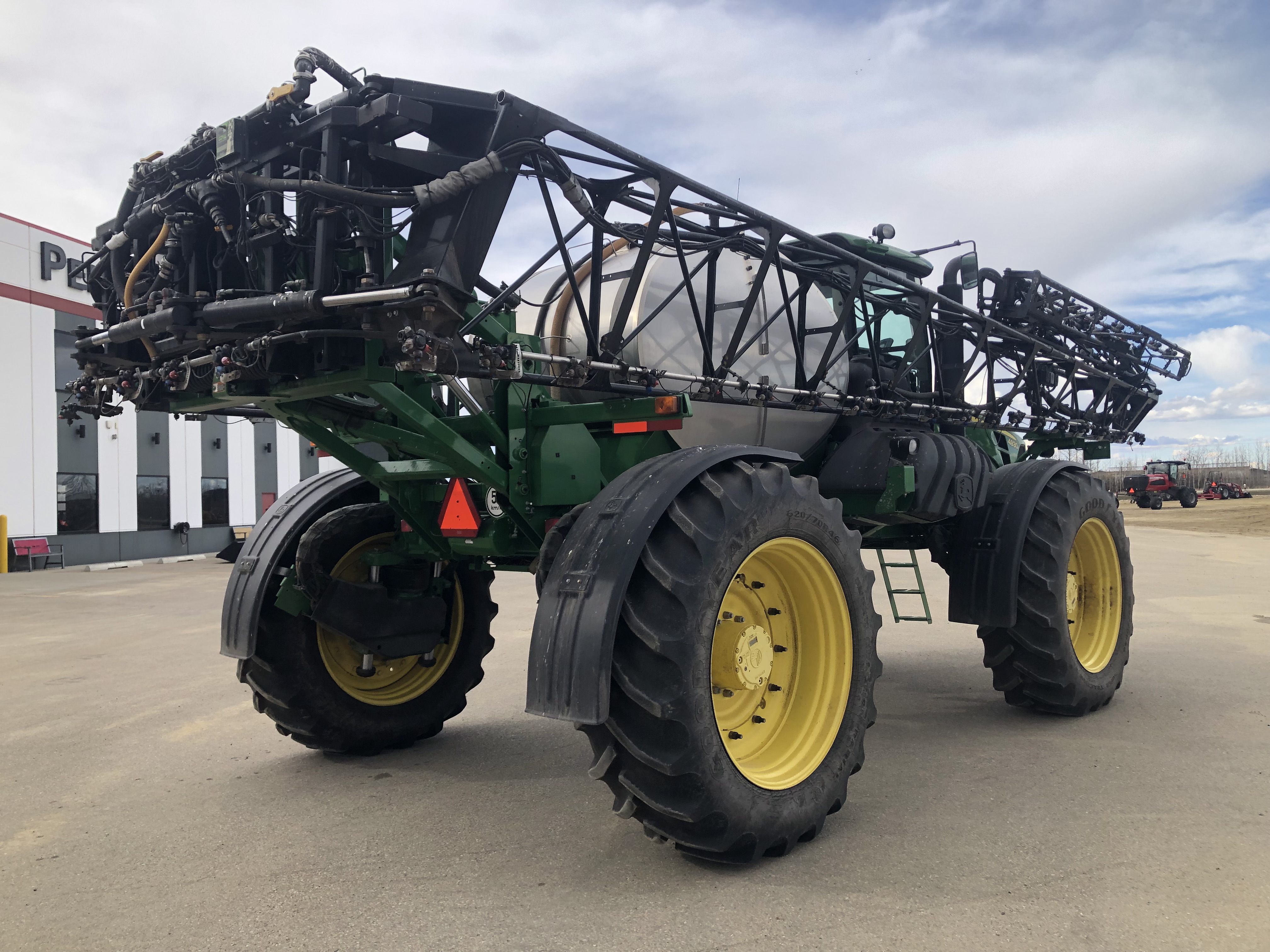 2011 John Deere 4930 Sprayer/High Clearance