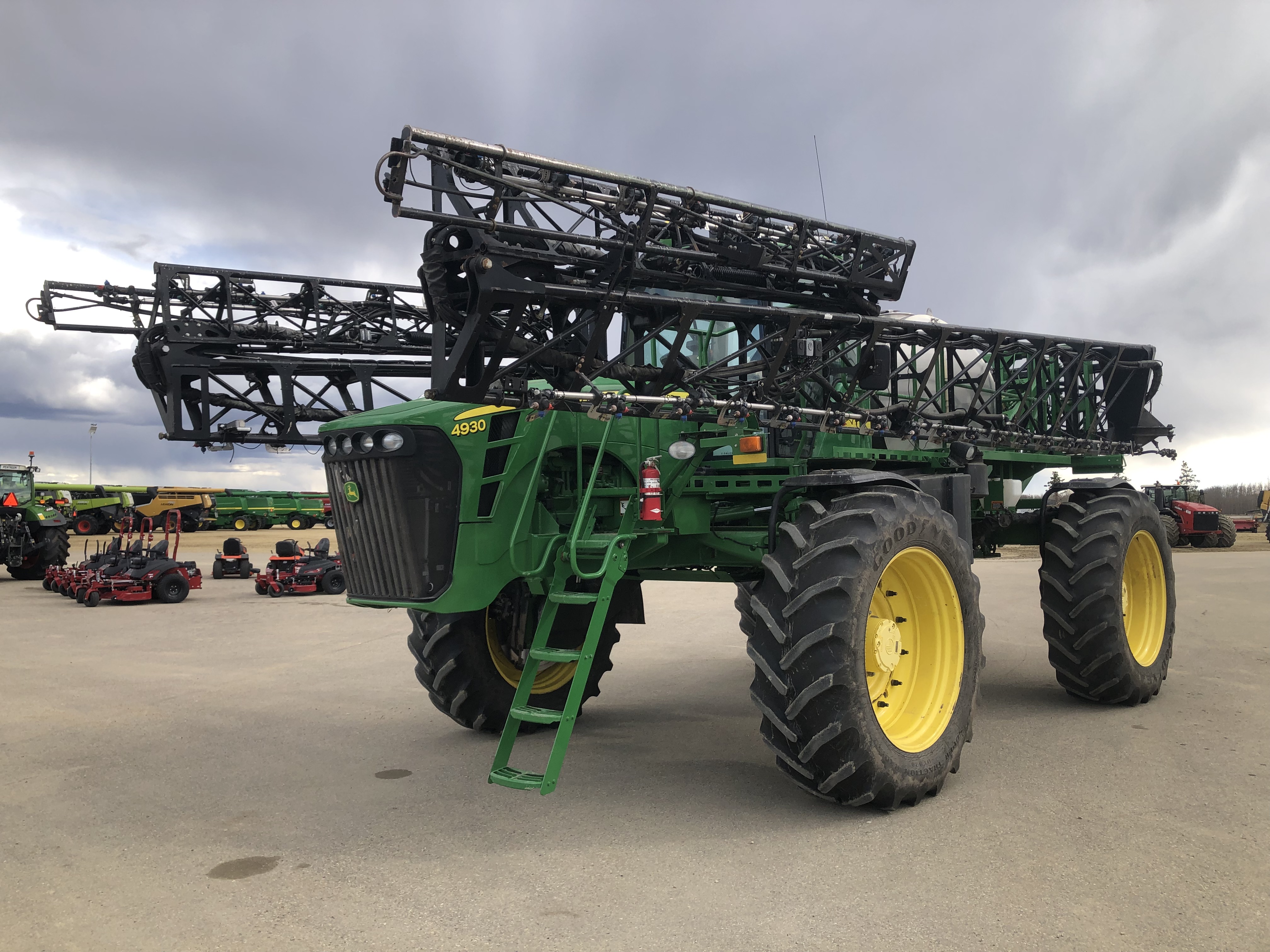 2011 John Deere 4930 Sprayer/High Clearance