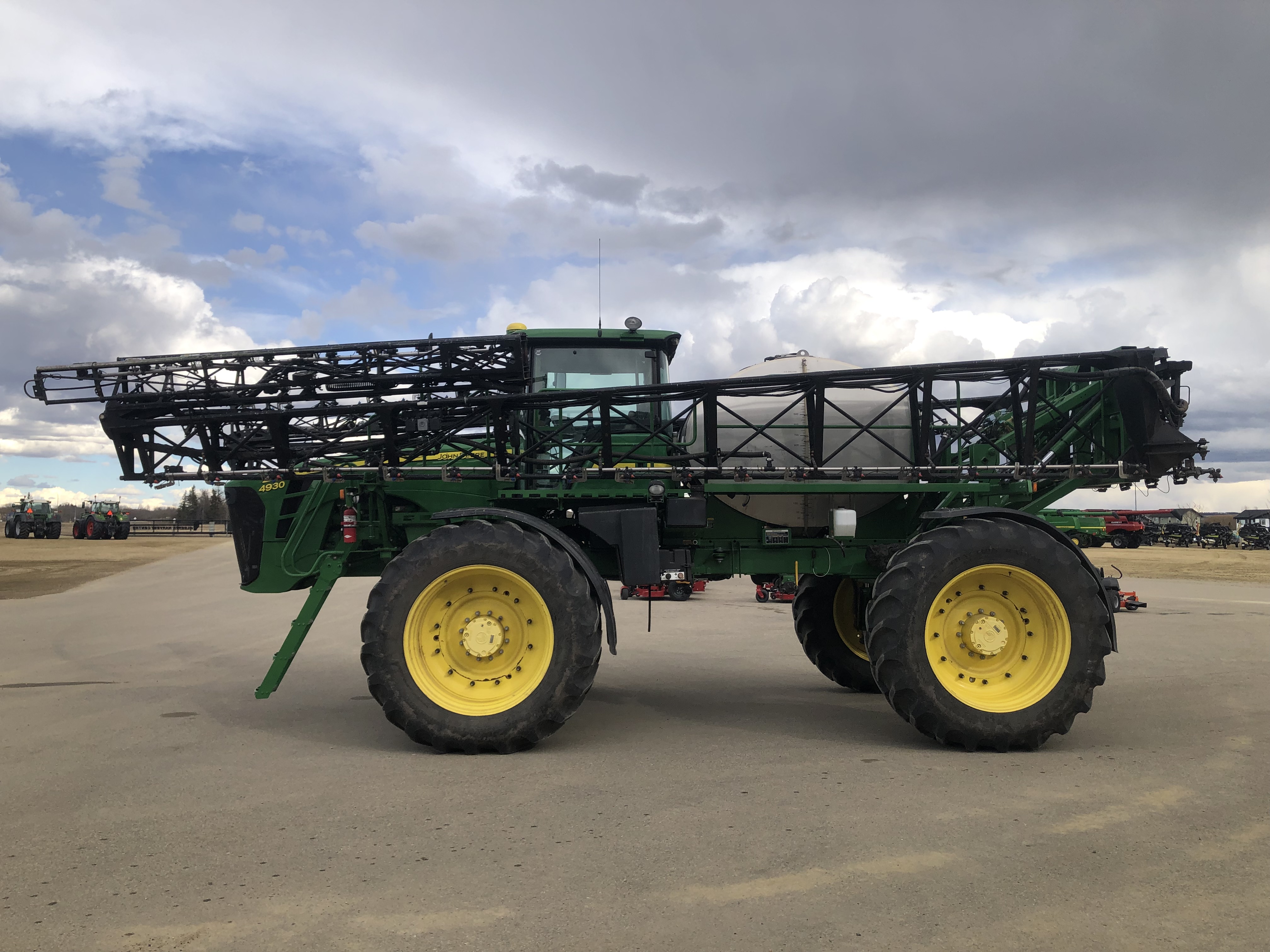 2011 John Deere 4930 Sprayer/High Clearance