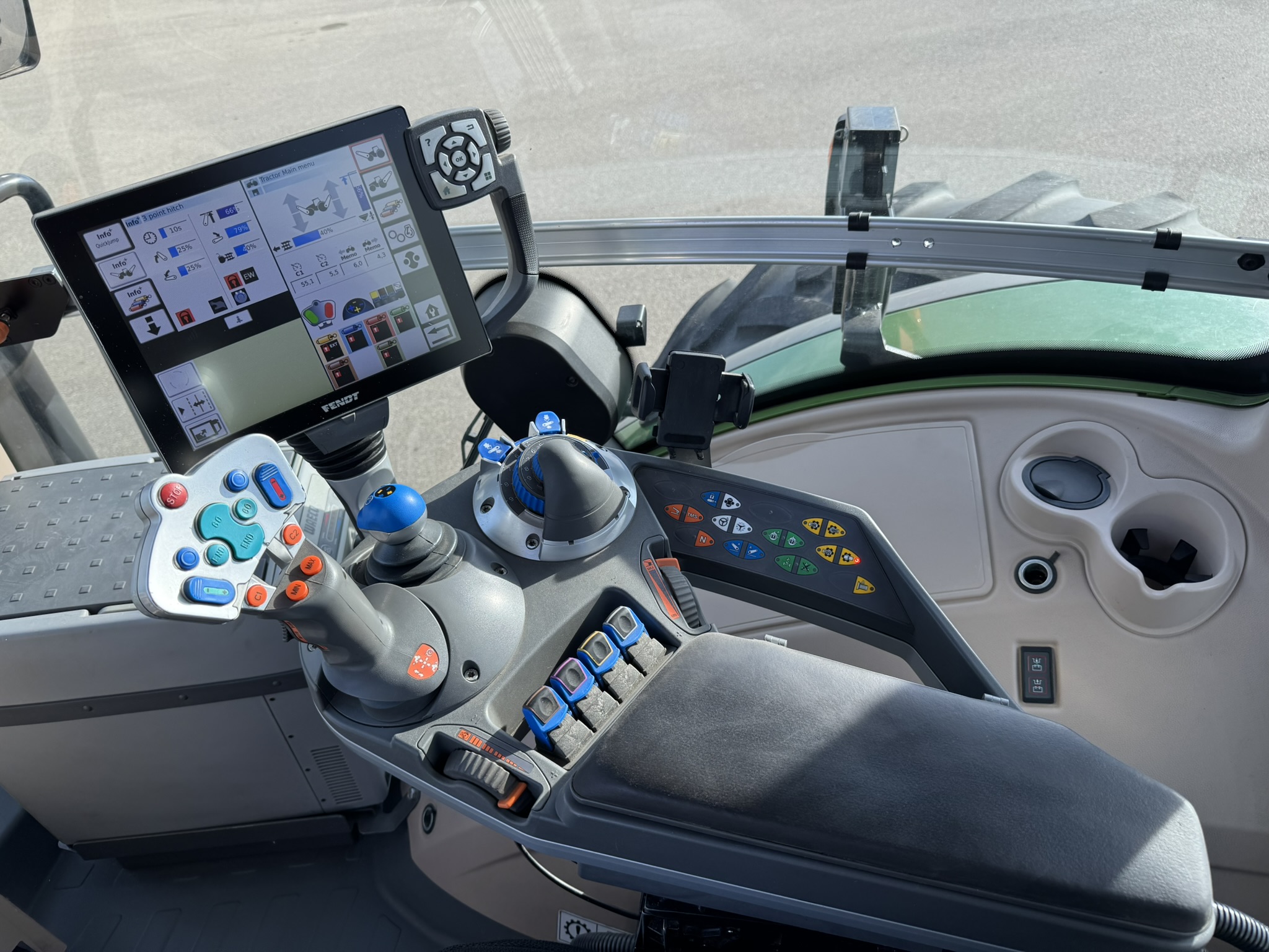 2016 Fendt 1038 Gen2 Tractor