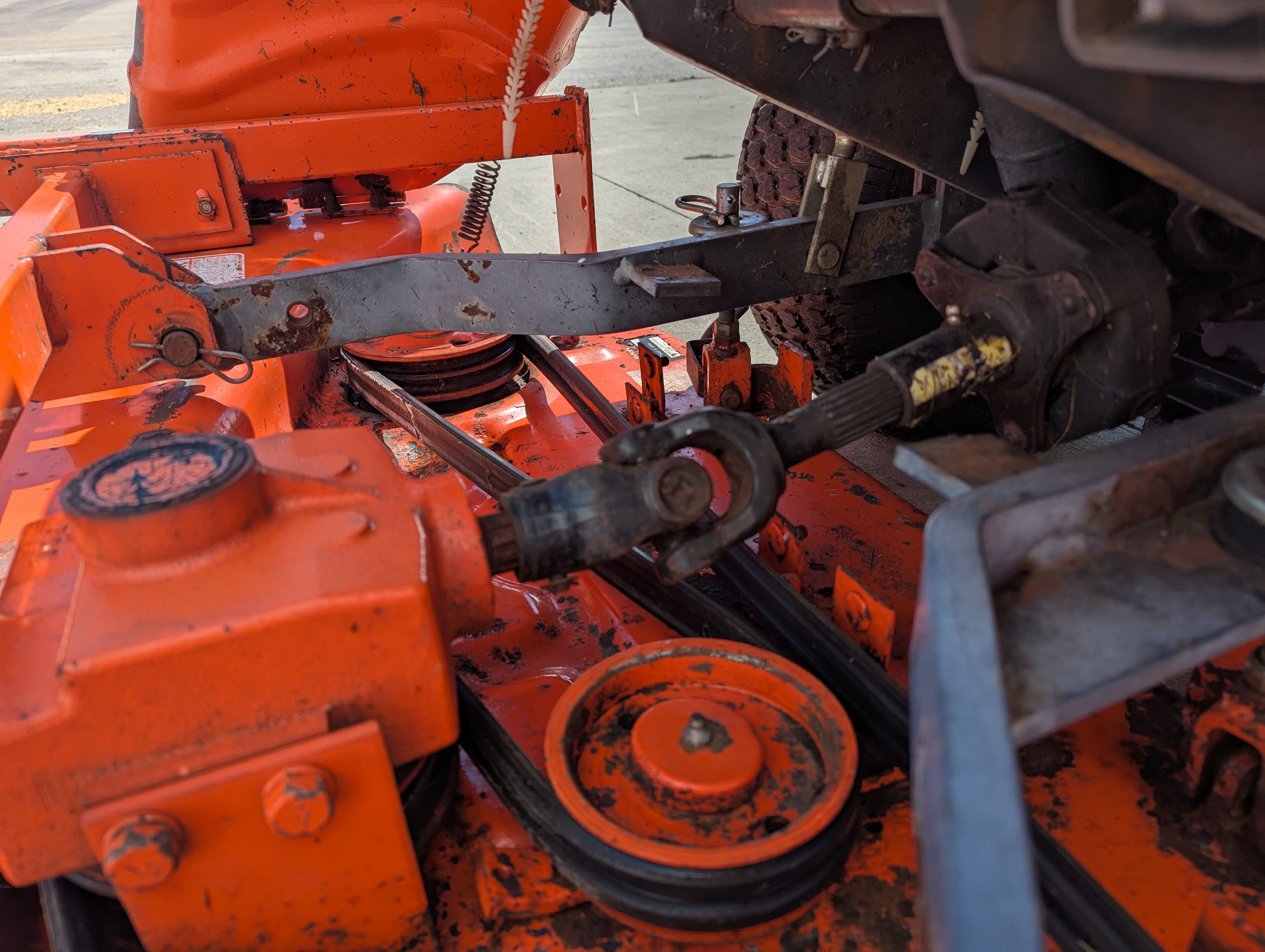 Kubota GF1800 Mower/Front Deck