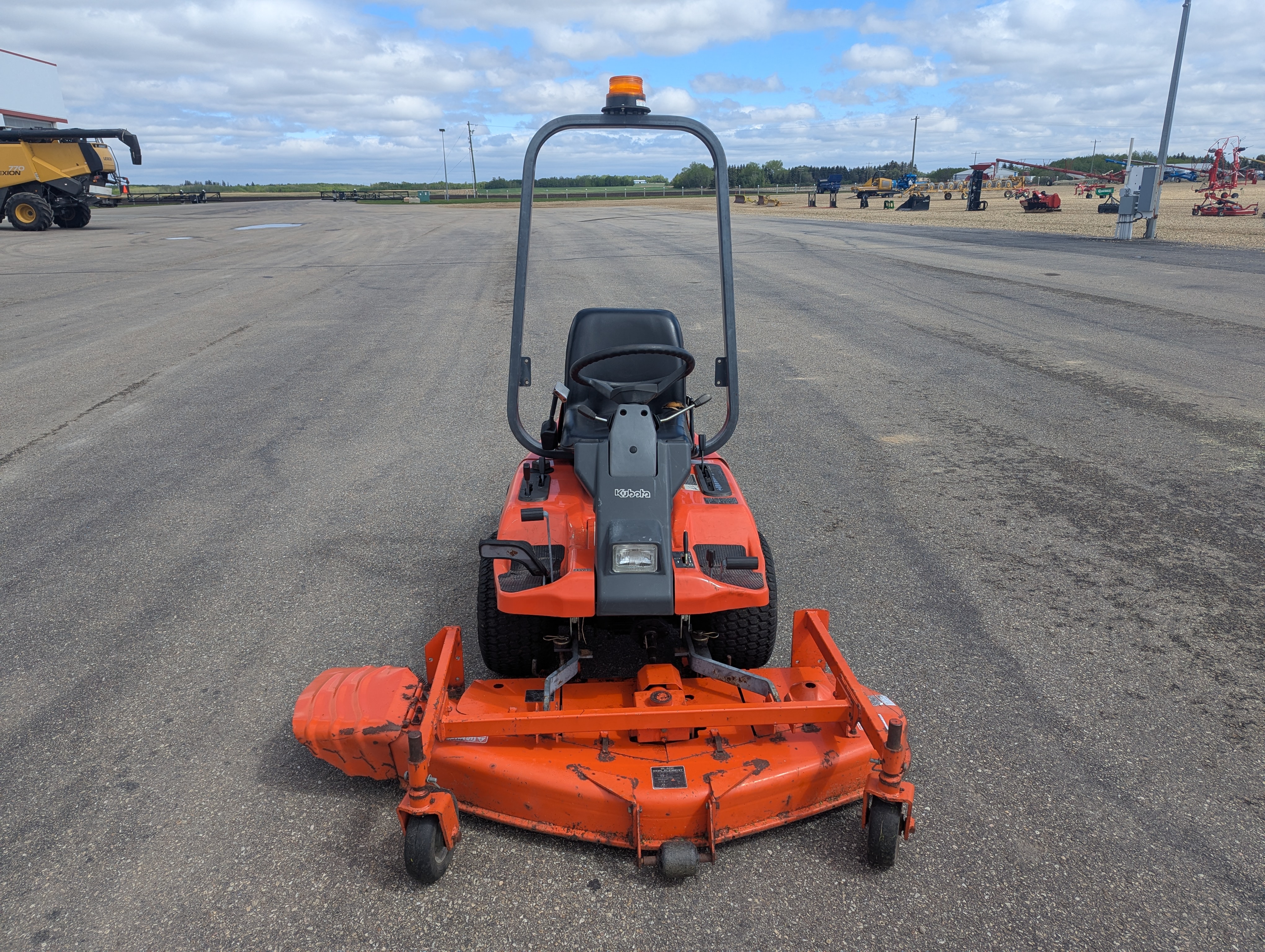 Kubota GF1800 Mower/Front Deck