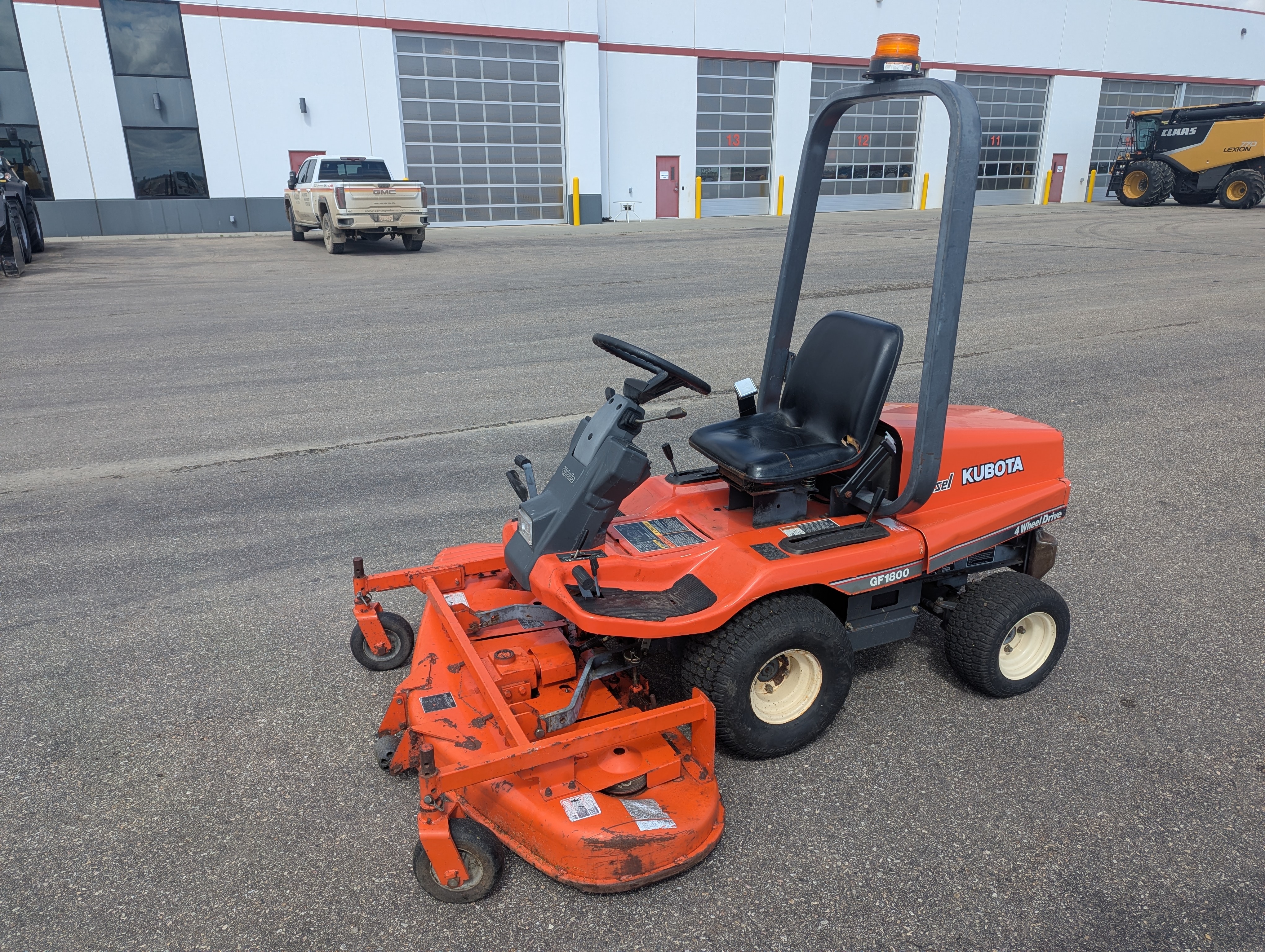 Kubota GF1800 Mower/Front Deck