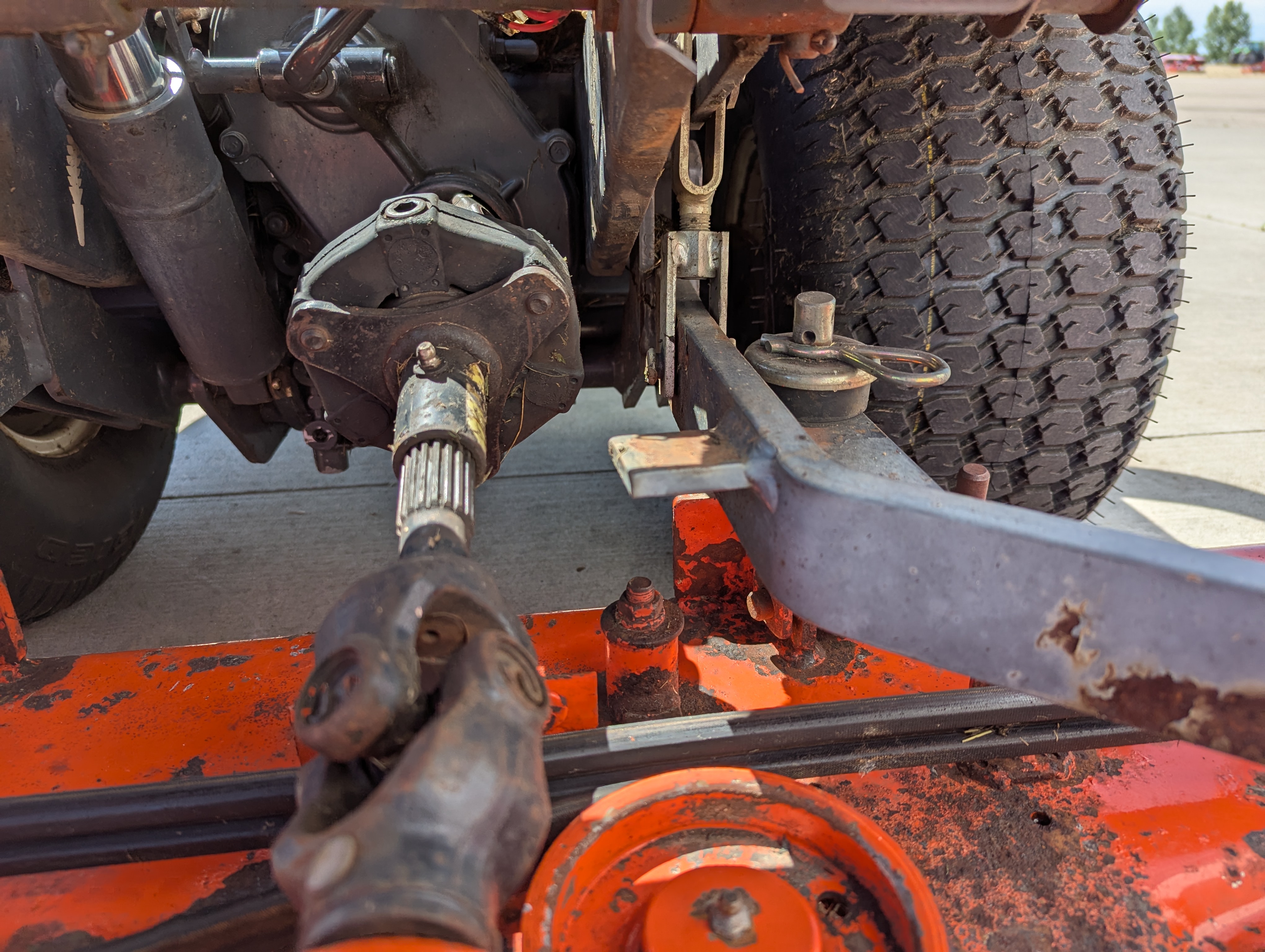 Kubota GF1800 Mower/Front Deck