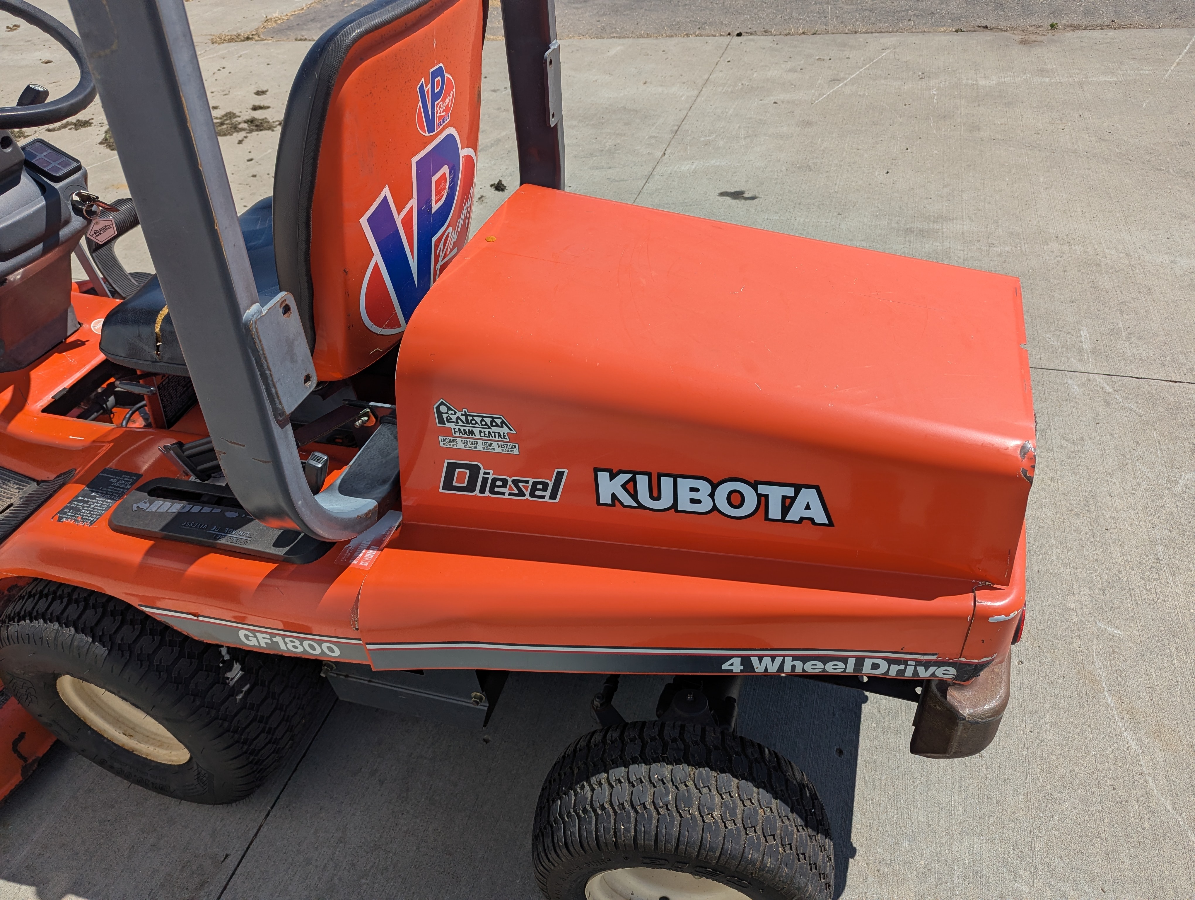 Kubota GF1800 Mower/Front Deck