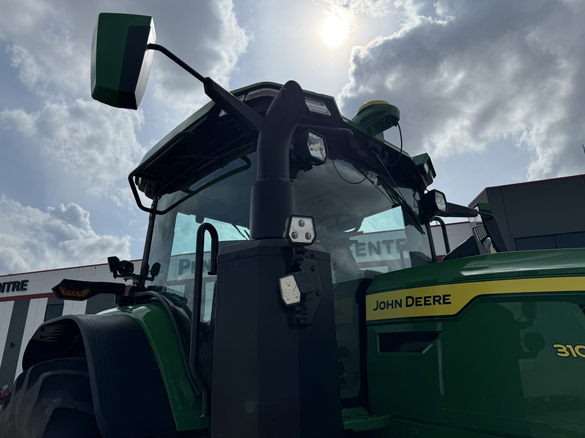 2023 John Deere 7R 310 Tractor
