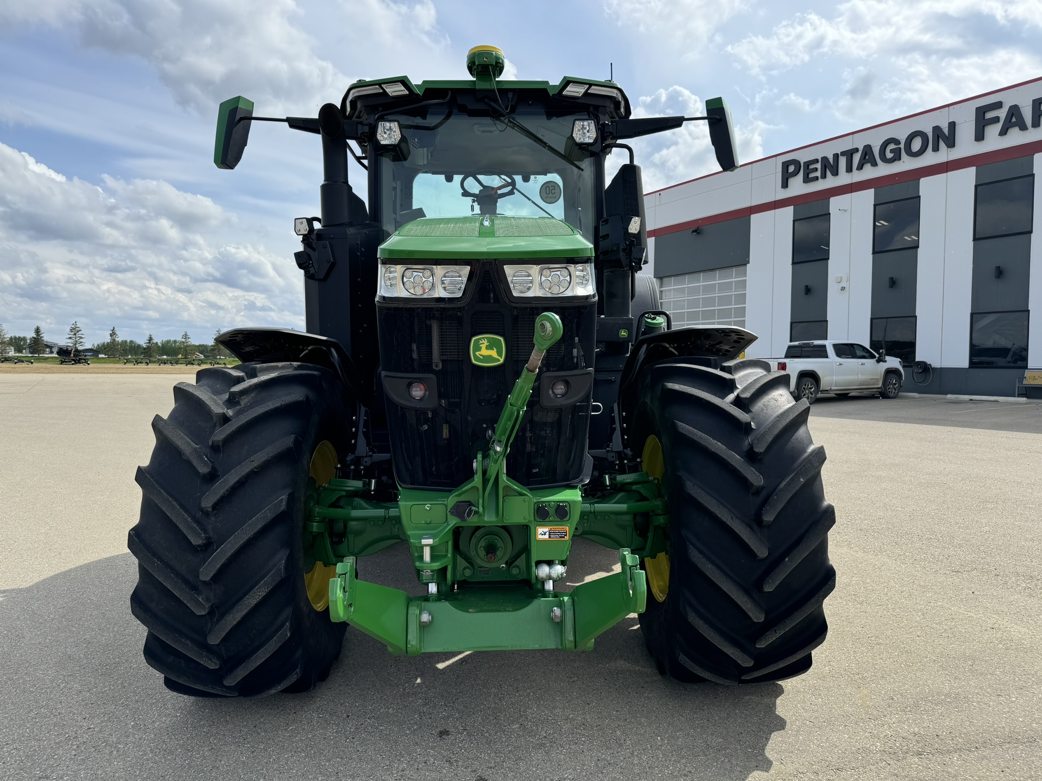 2023 John Deere 7R 310 Tractor