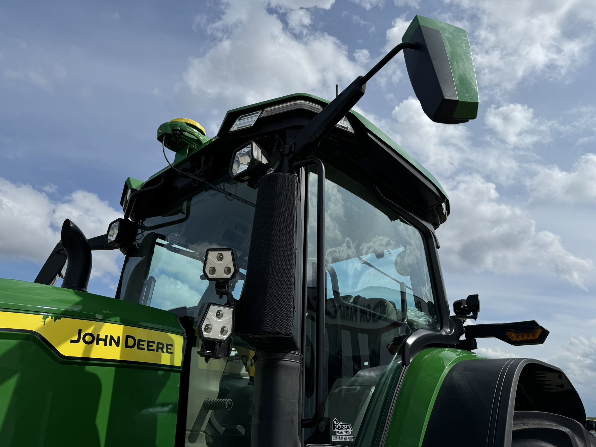 2023 John Deere 7R 310 Tractor