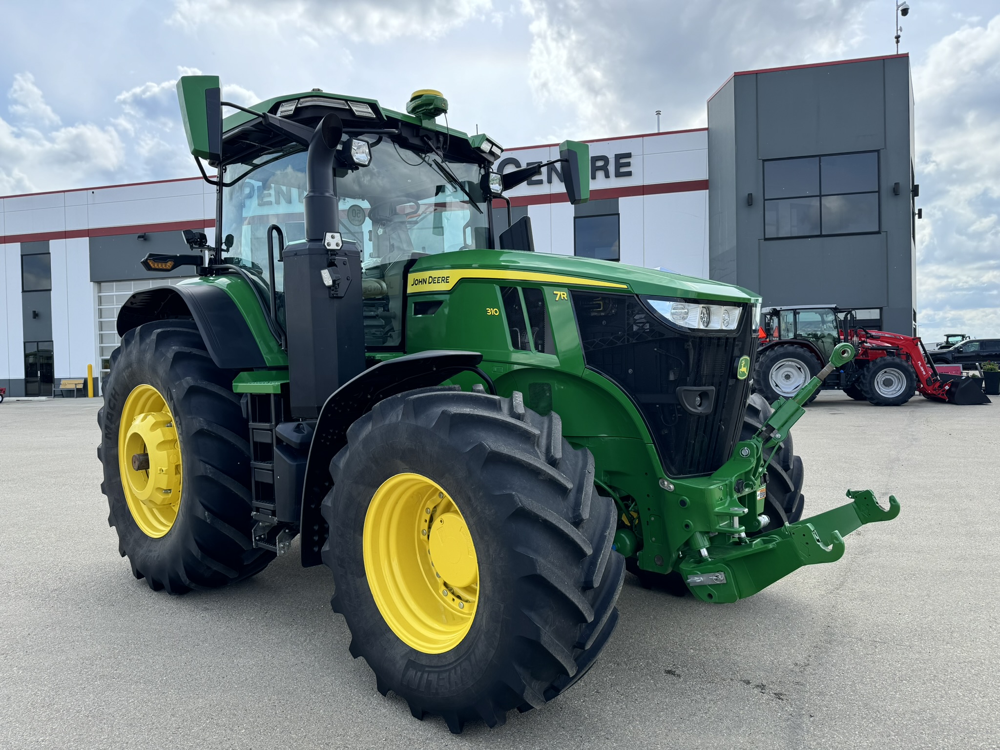 2023 John Deere 7R 310 Tractor