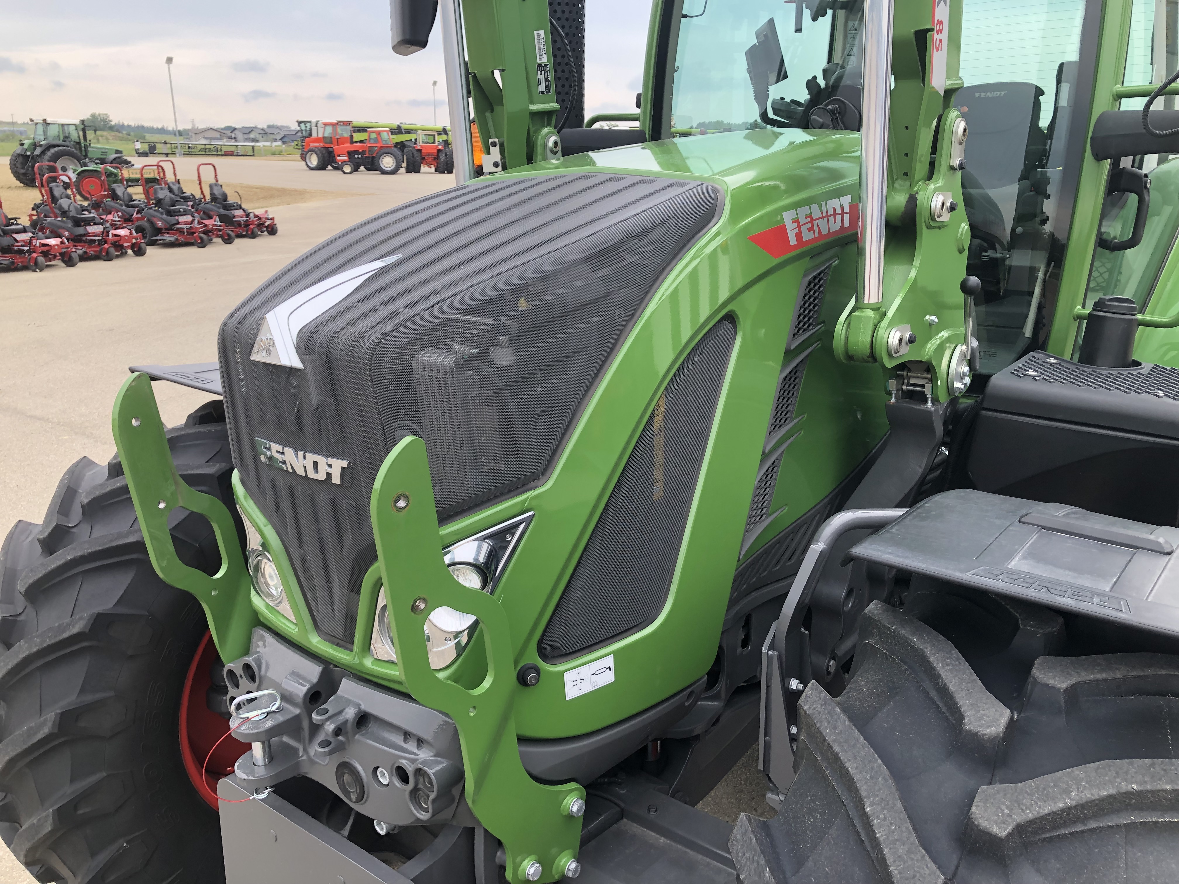 2023 Fendt 718 Gen6 Tractor