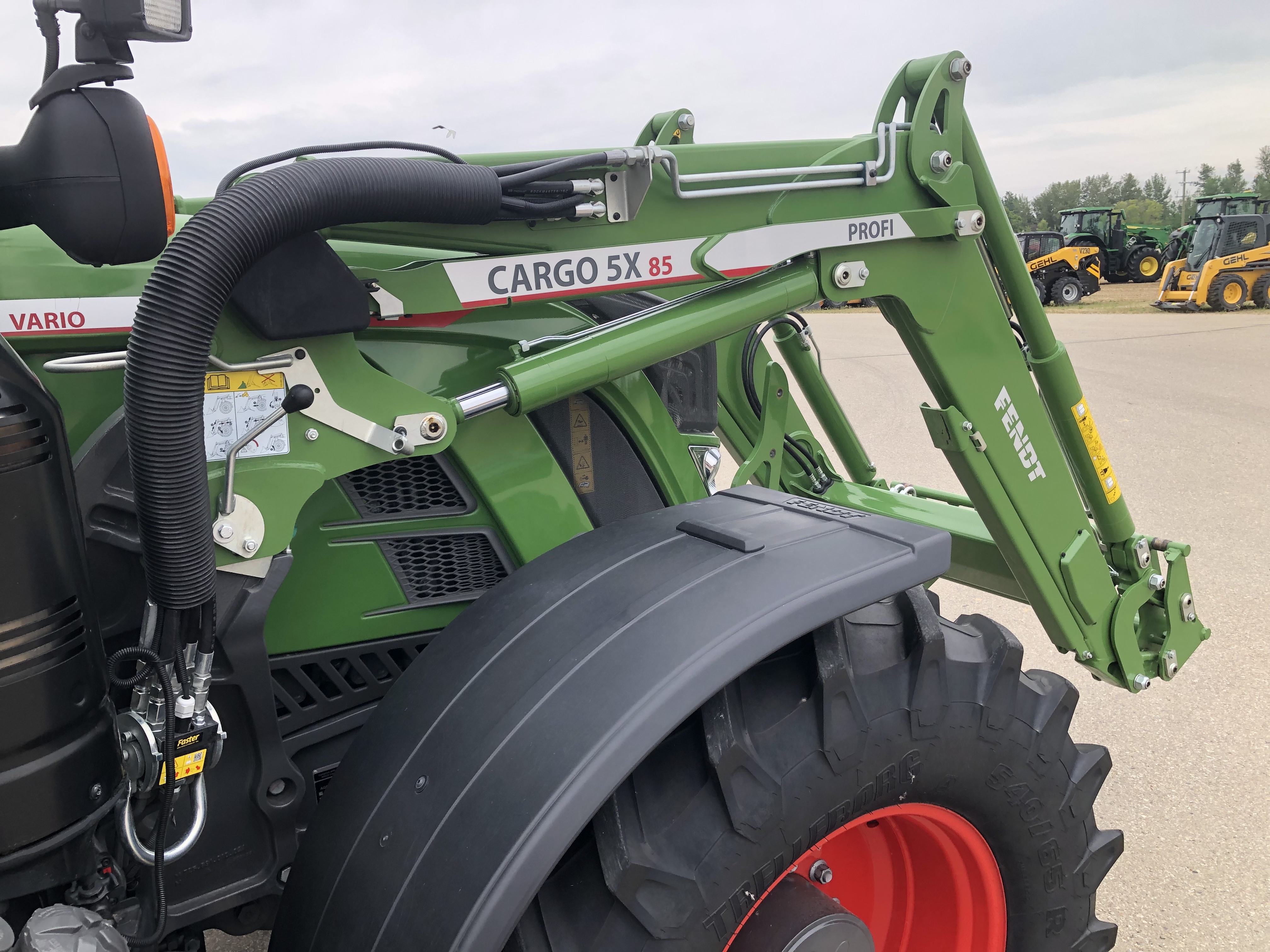 2023 Fendt 718 Gen6 Tractor