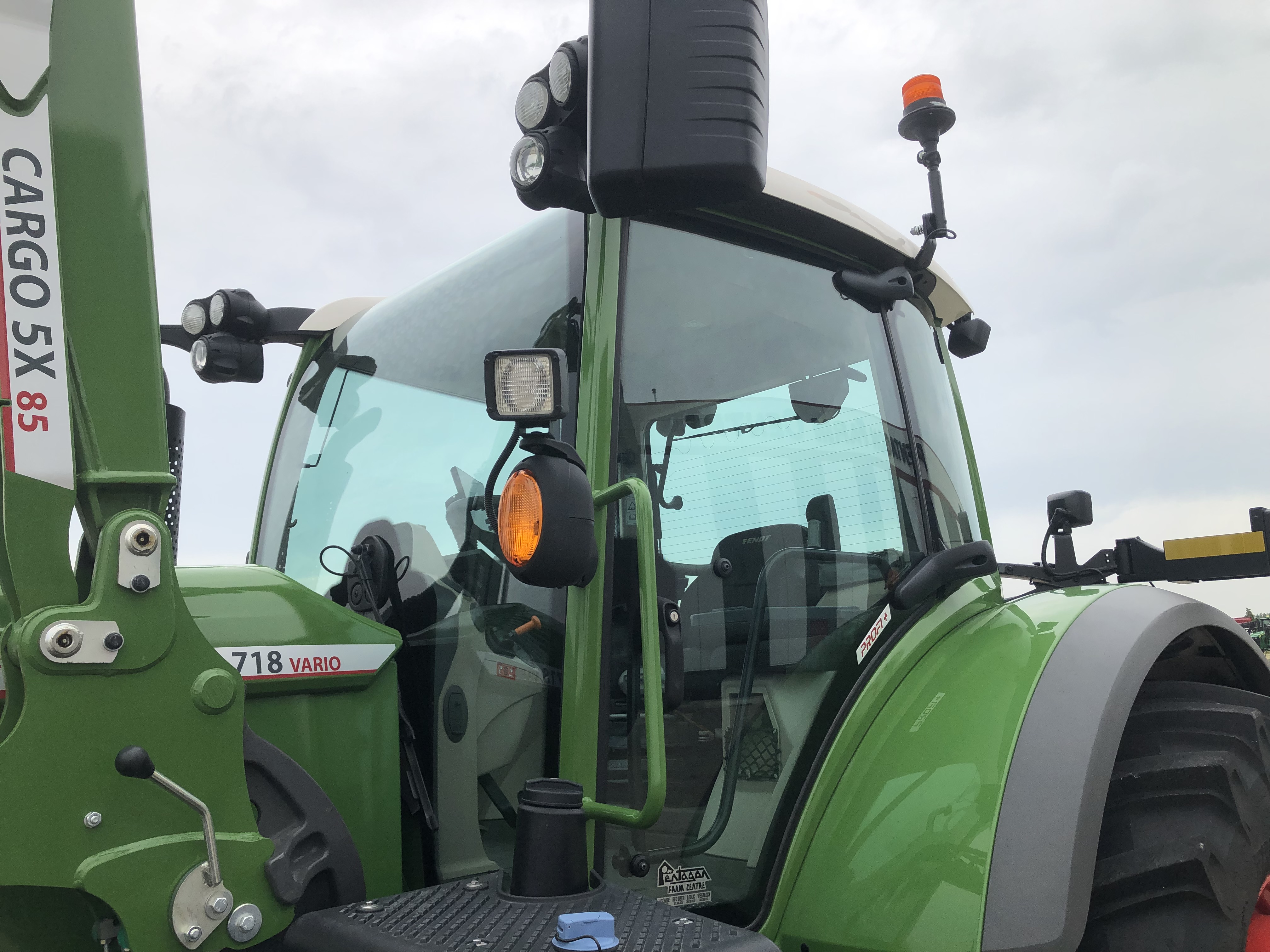 2023 Fendt 718 Gen6 Tractor