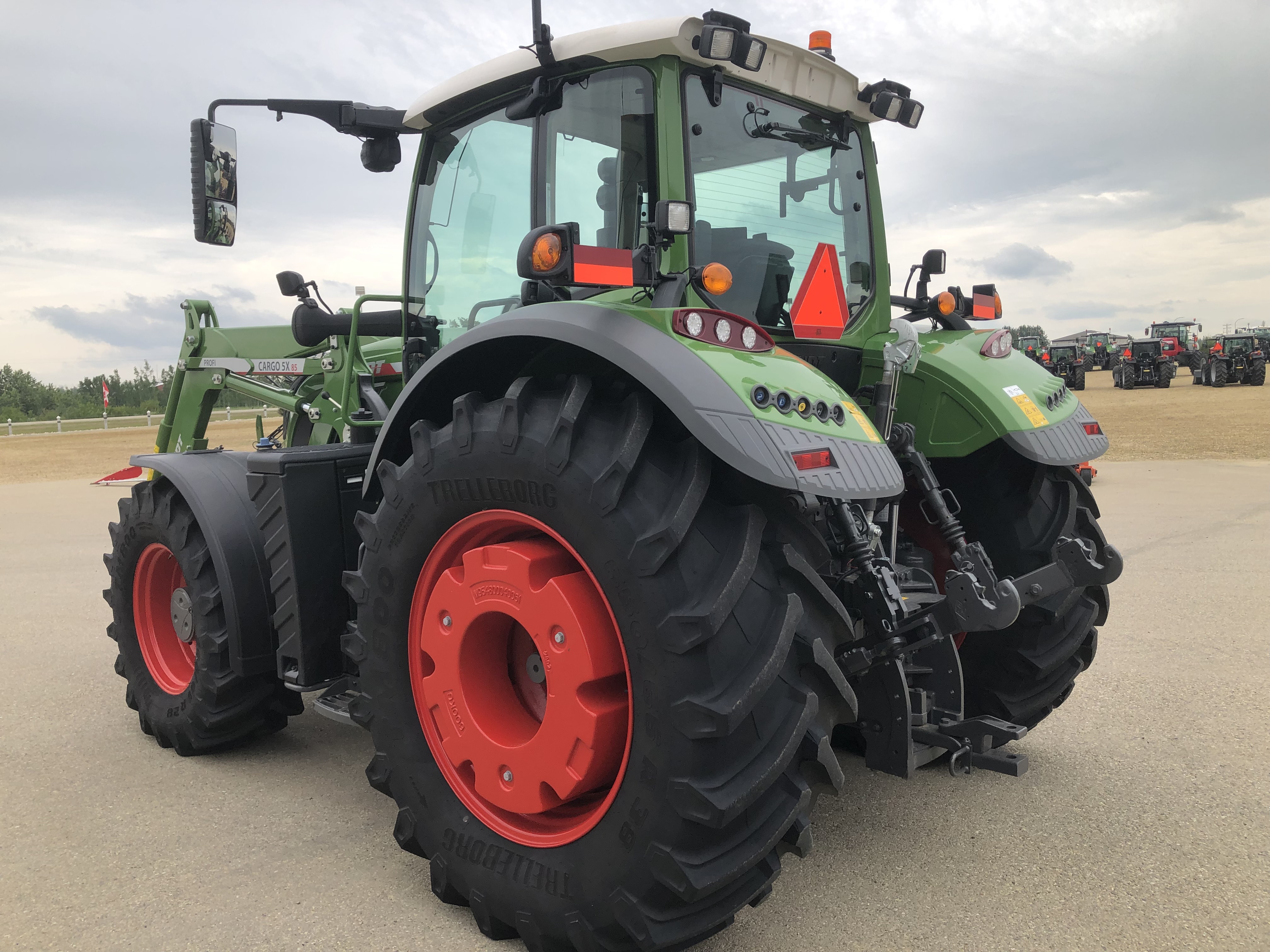 2023 Fendt 718 Gen6 Tractor