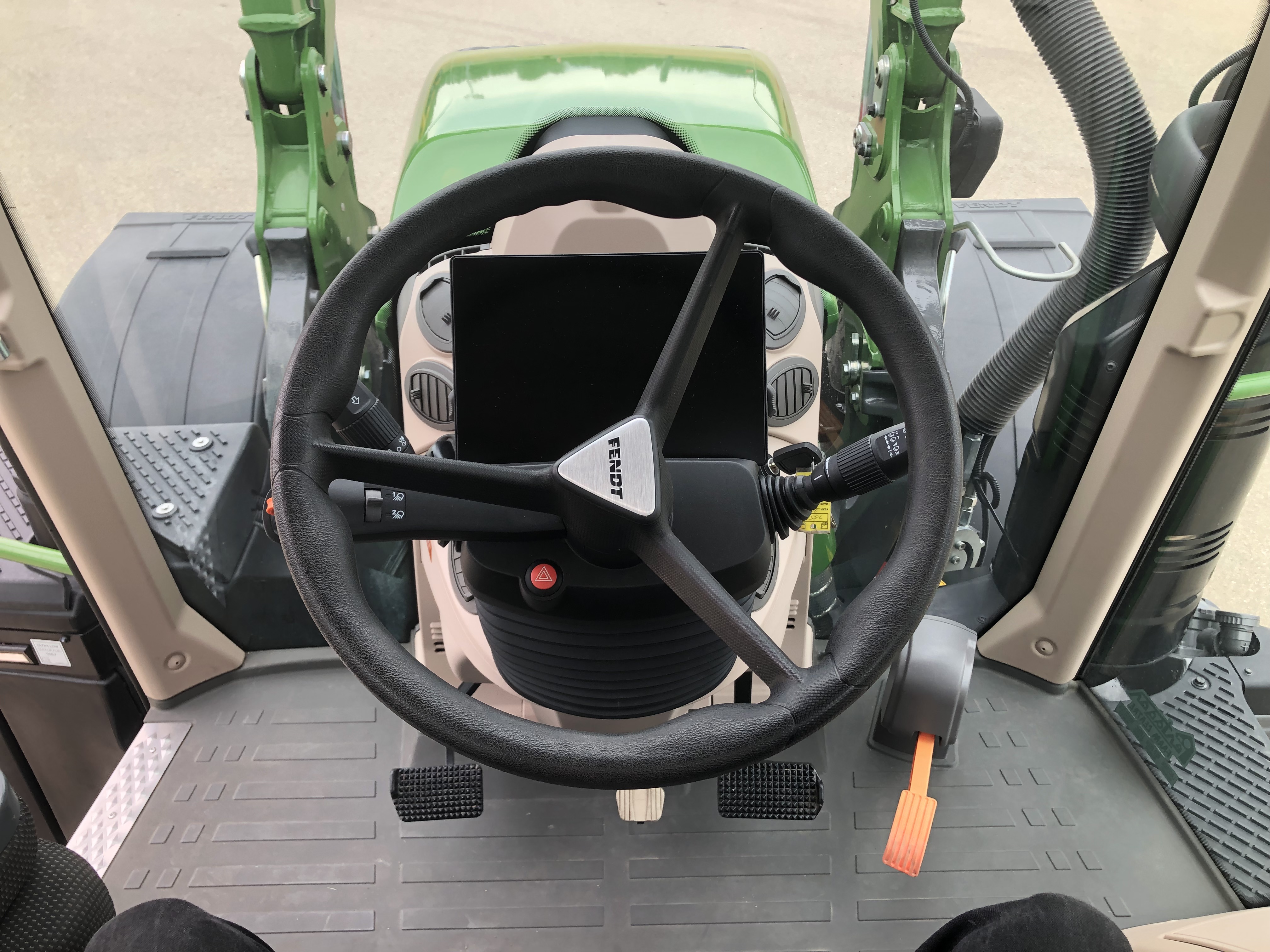 2023 Fendt 718 Gen6 Tractor