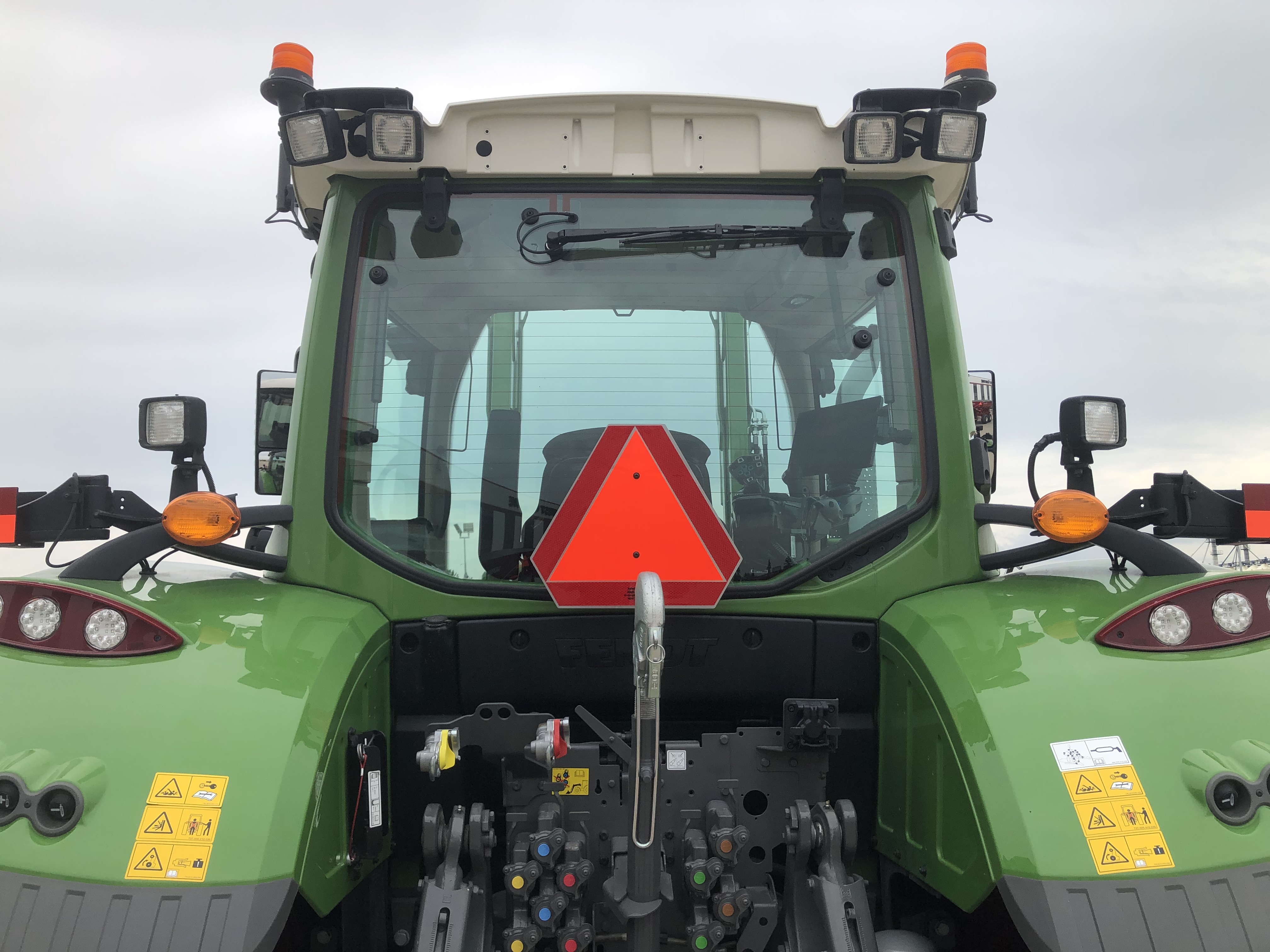 2023 Fendt 718 Gen6 Tractor