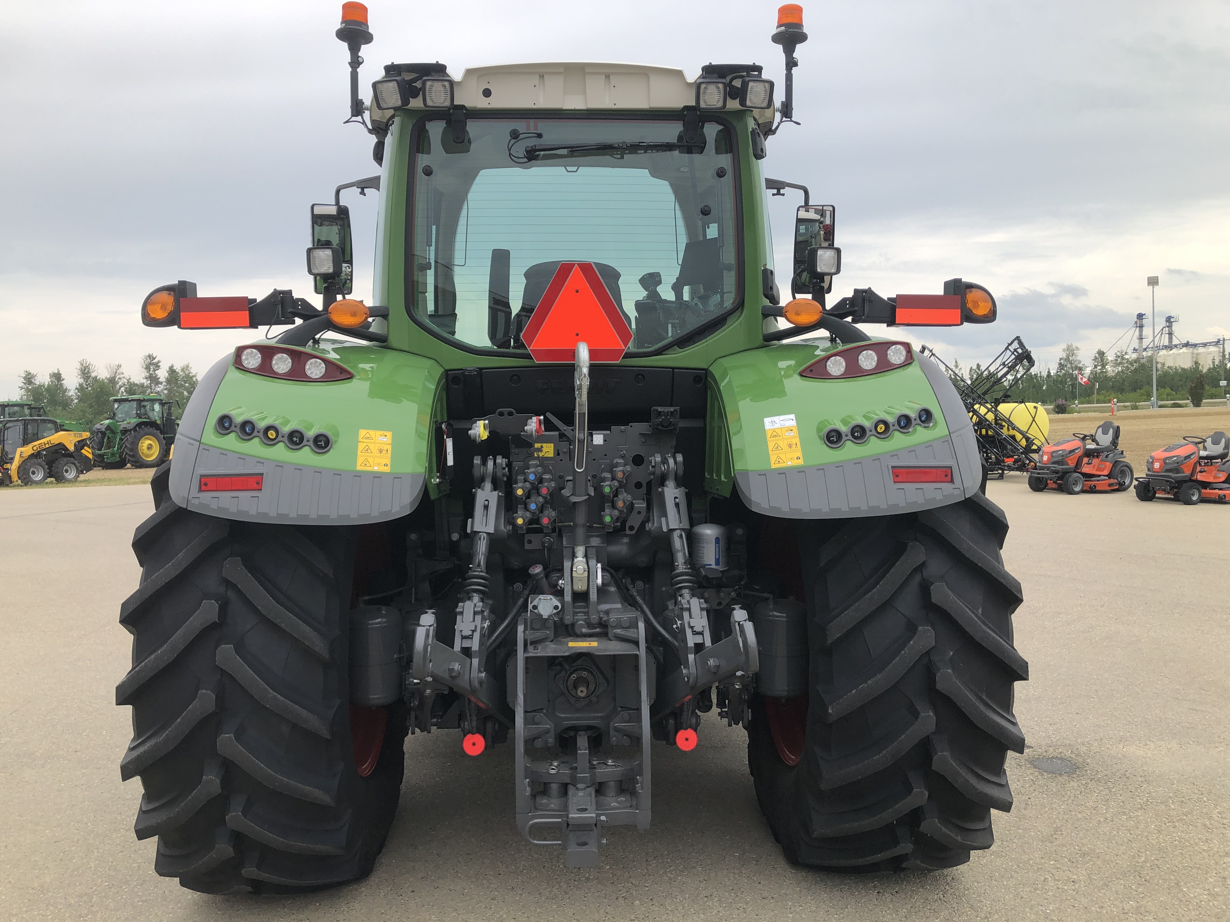 2023 Fendt 718 Gen6 Tractor