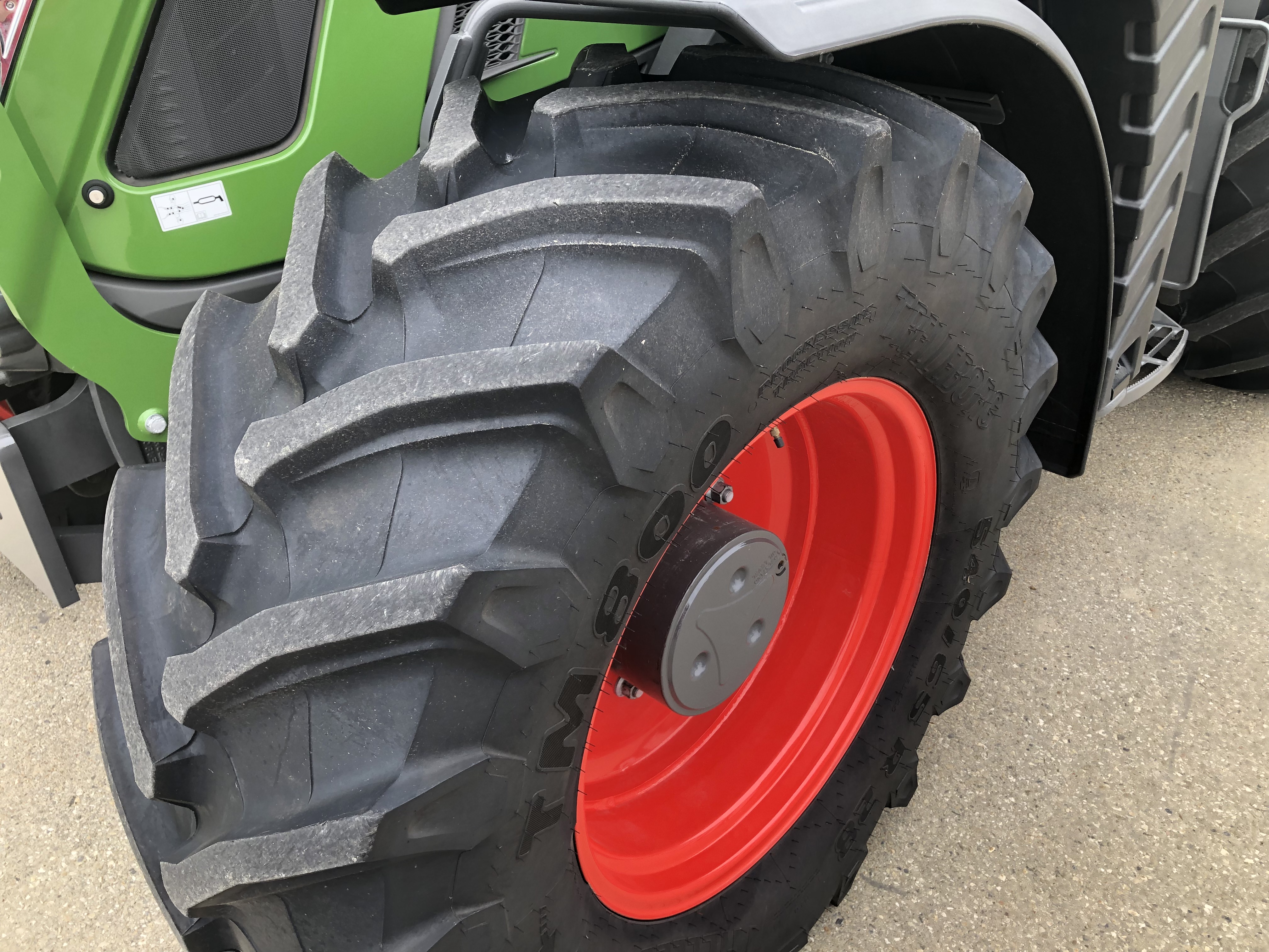 2023 Fendt 718 Gen6 Tractor